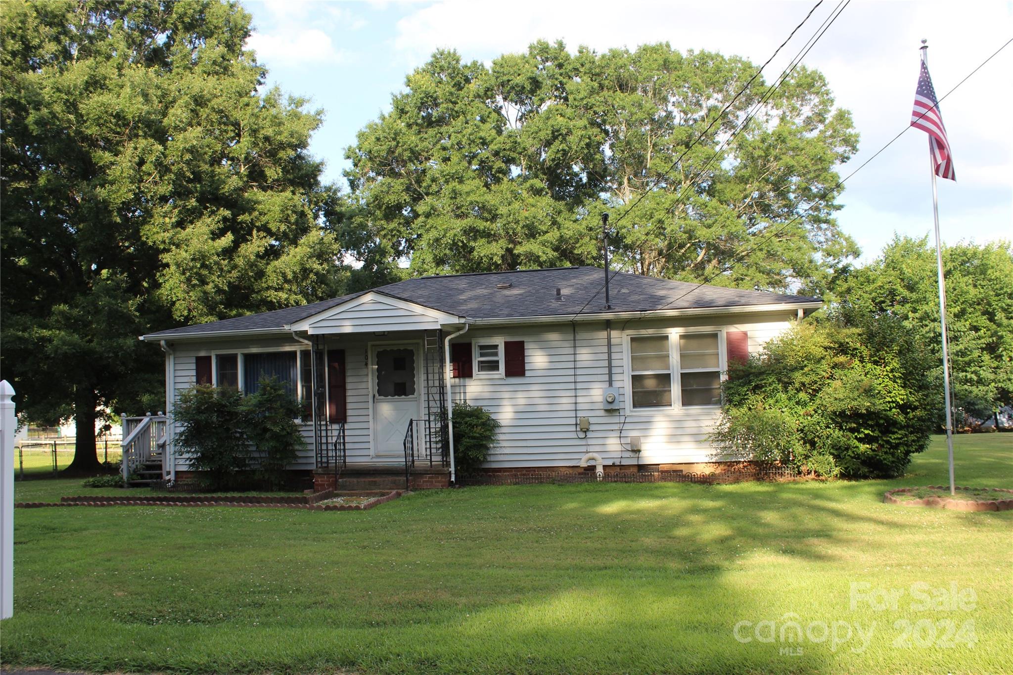 104 Hilltop Street