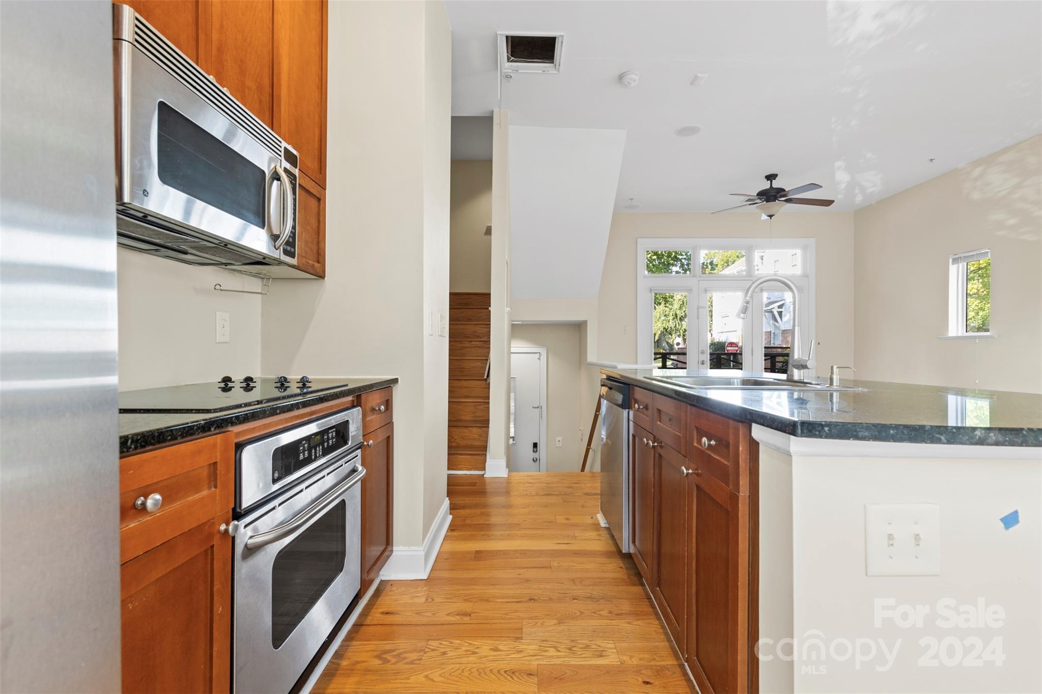 932 Garden District Drive Unit: 9