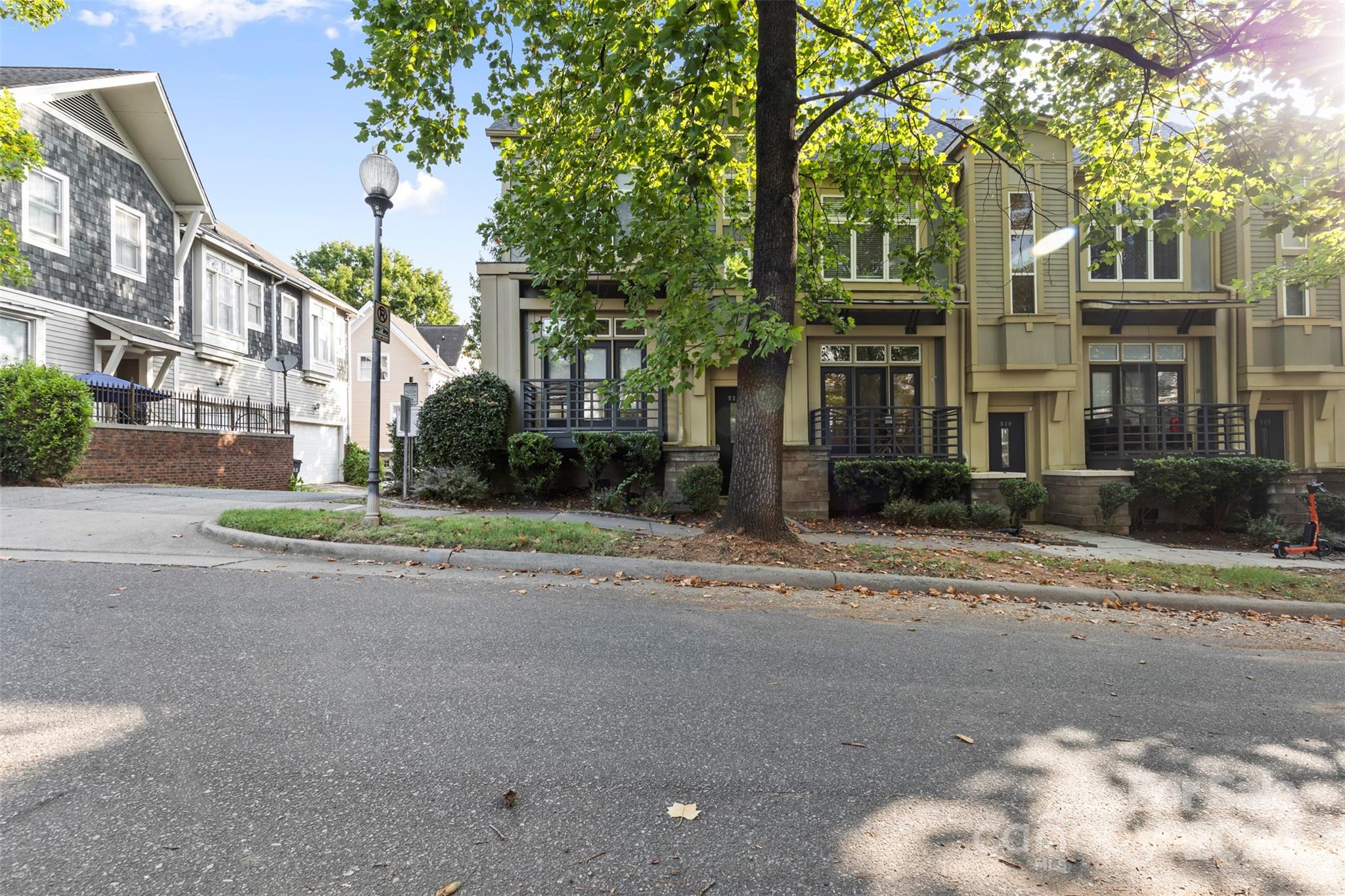 932 Garden District Drive Unit: 9