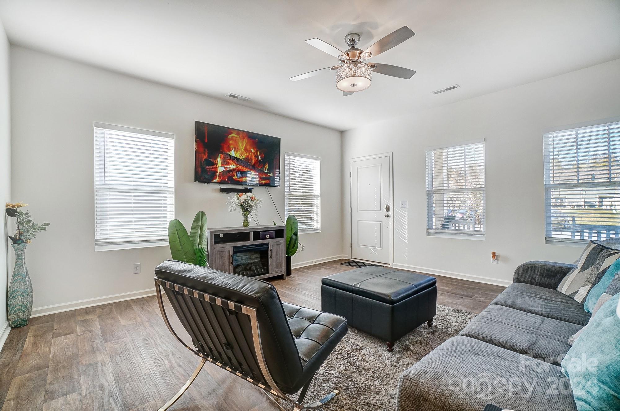 13929 Clayborn Street Unit: 96