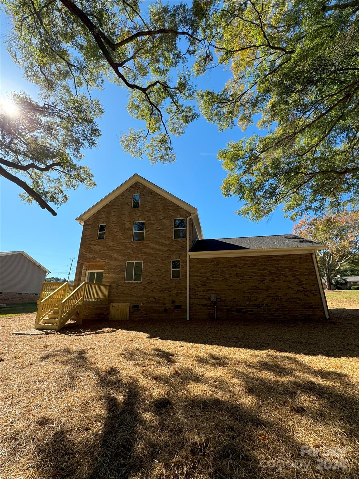 1018 Cross Creek Drive