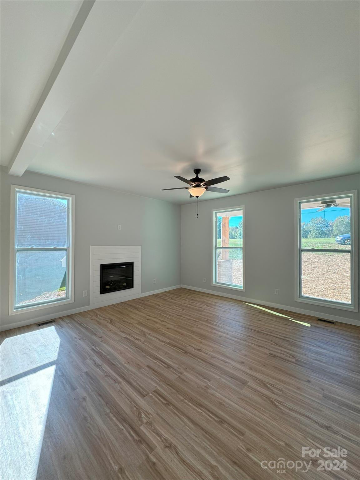 1018 Cross Creek Drive