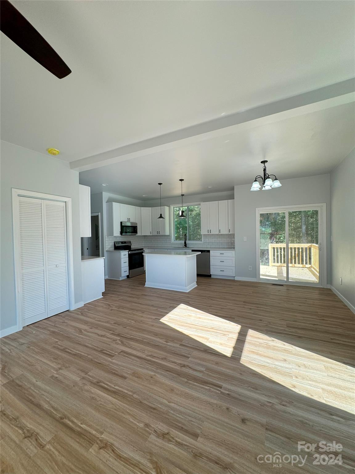 1018 Cross Creek Drive