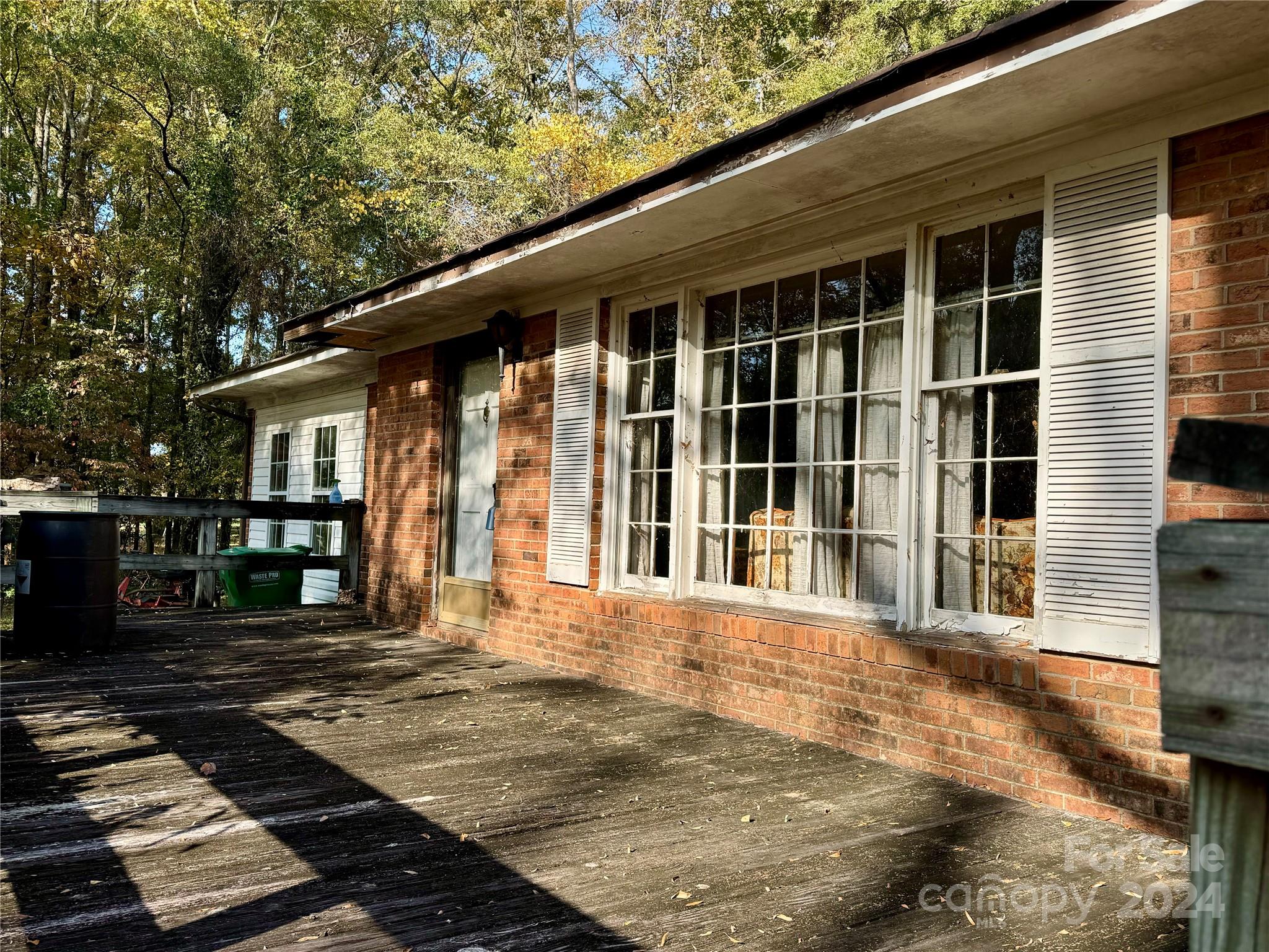 5515 NC Hwy 24/27 Highway E