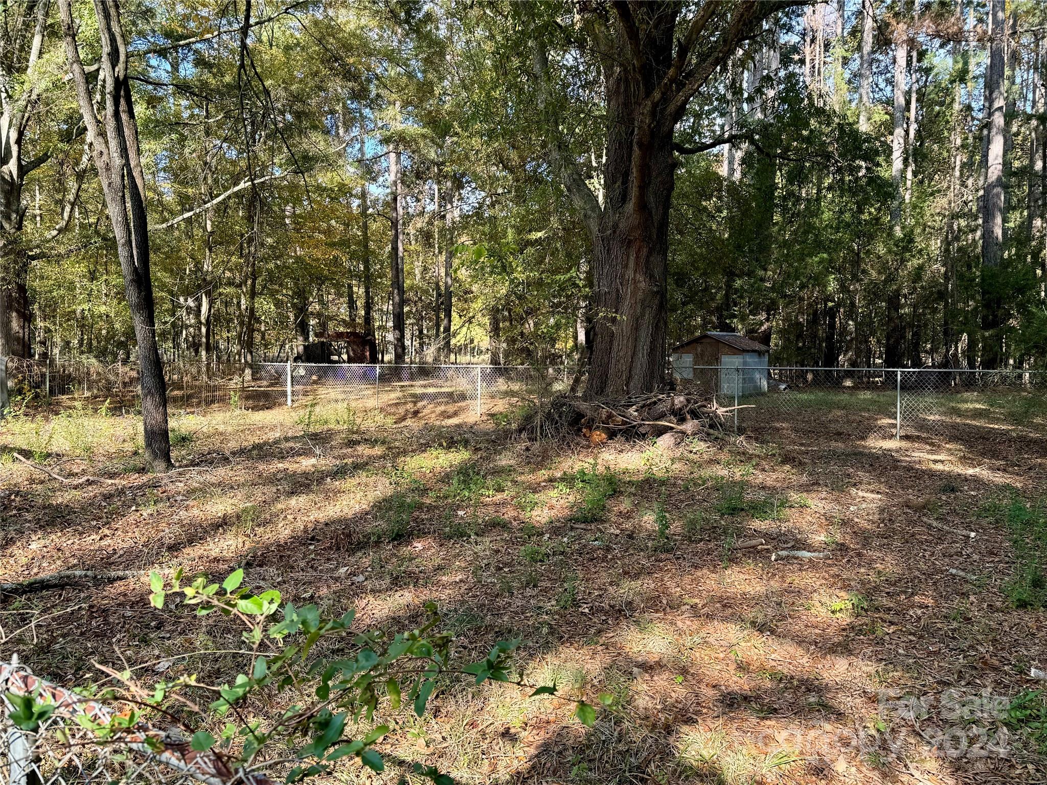 5515 NC Hwy 24/27 Highway E