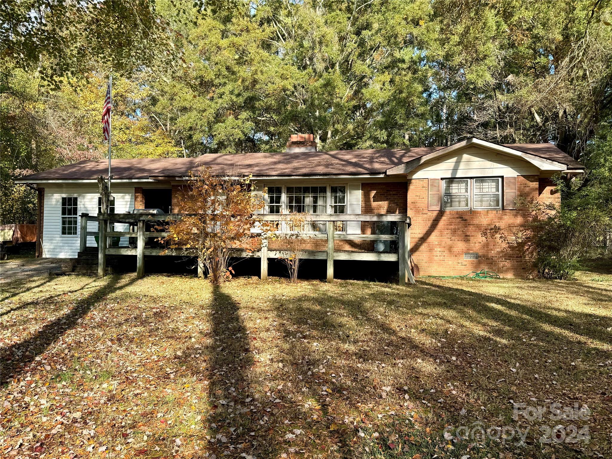 5515 NC Hwy 24/27 Highway E