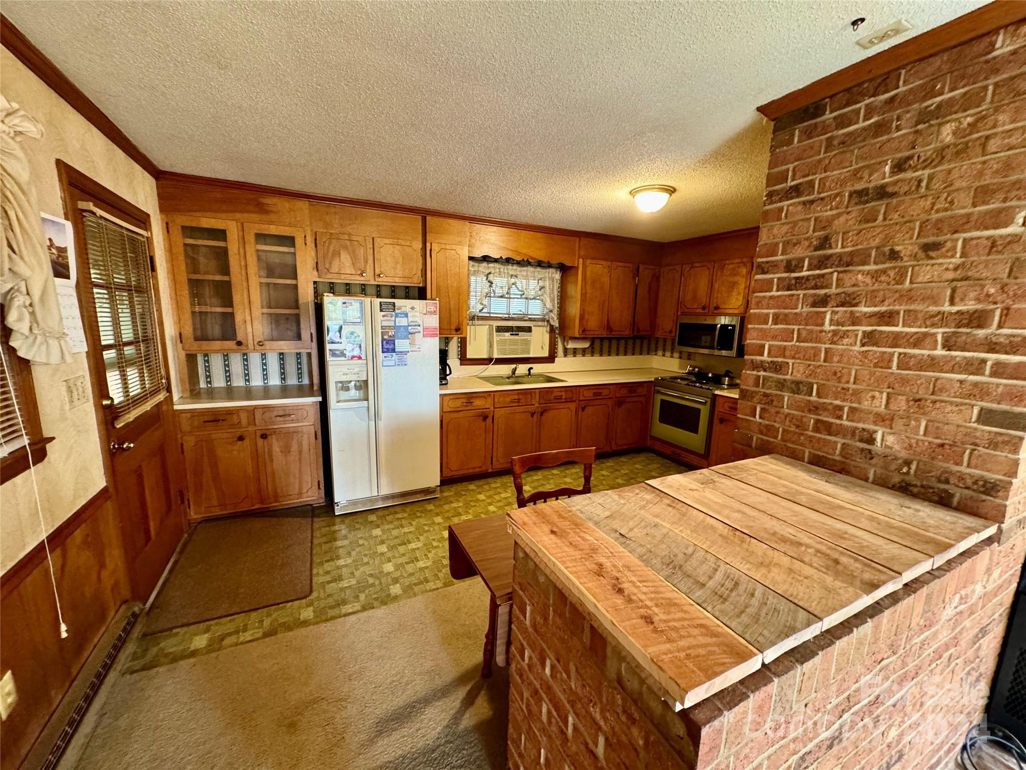 5515 NC Hwy 24/27 Highway E