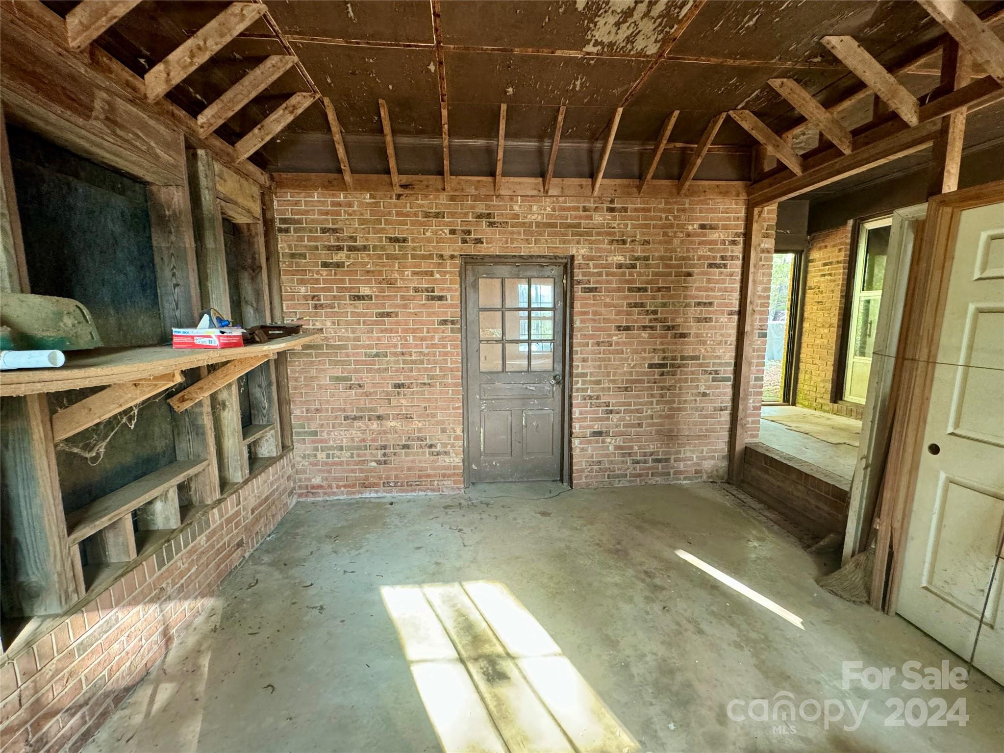 5515 NC Hwy 24/27 Highway E