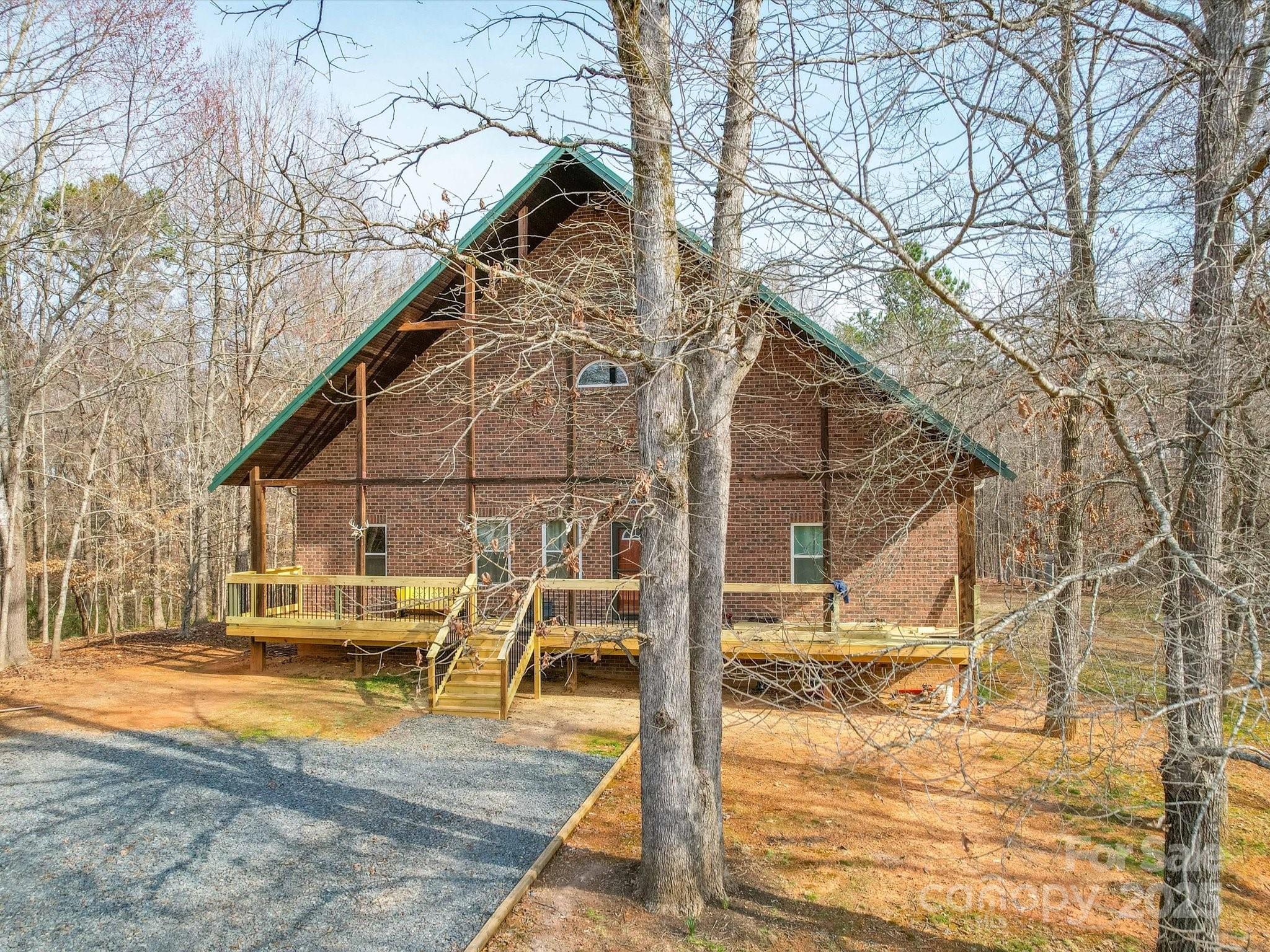 5687 Putuptoe Place