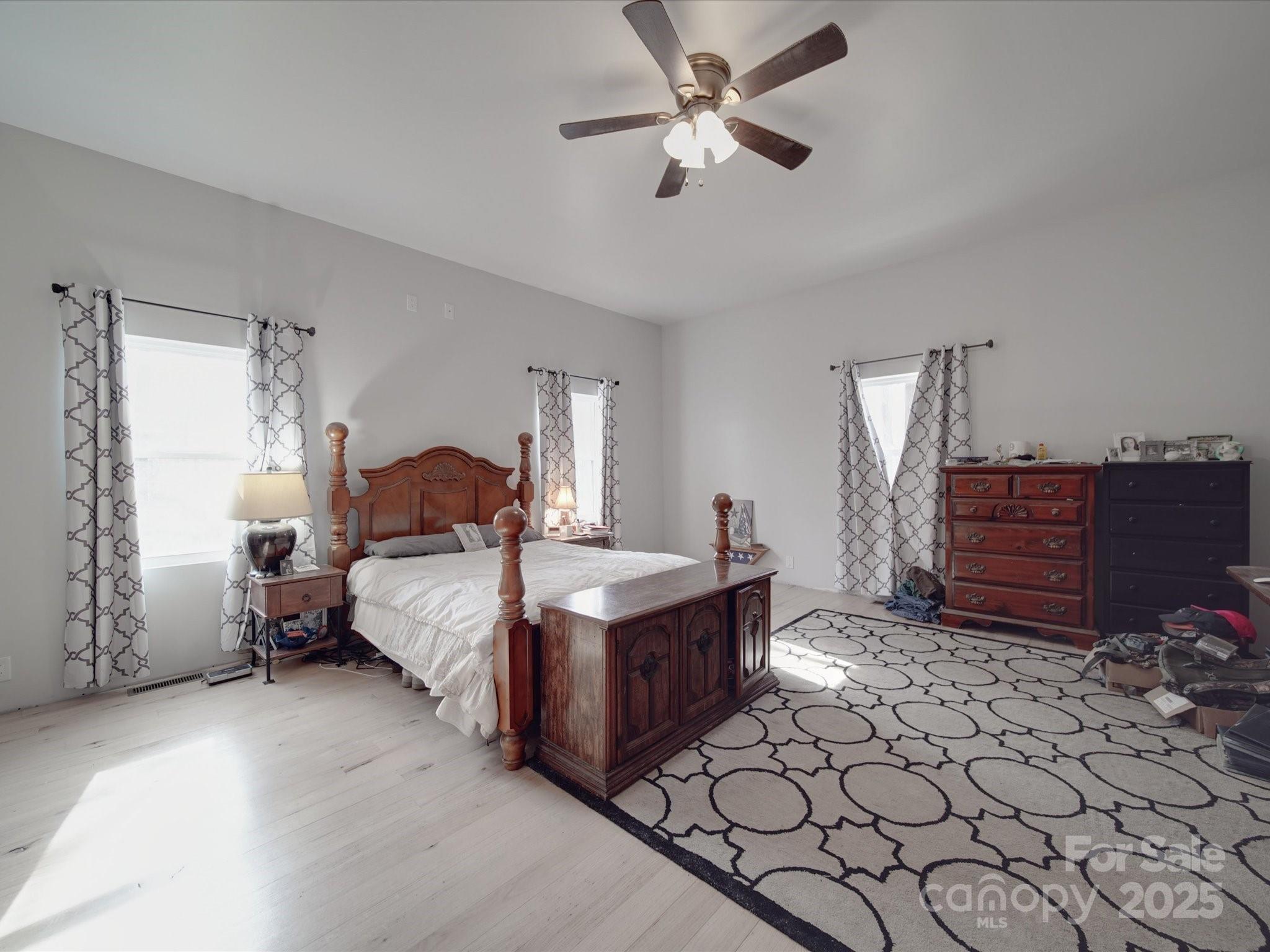 5687 Putuptoe Place