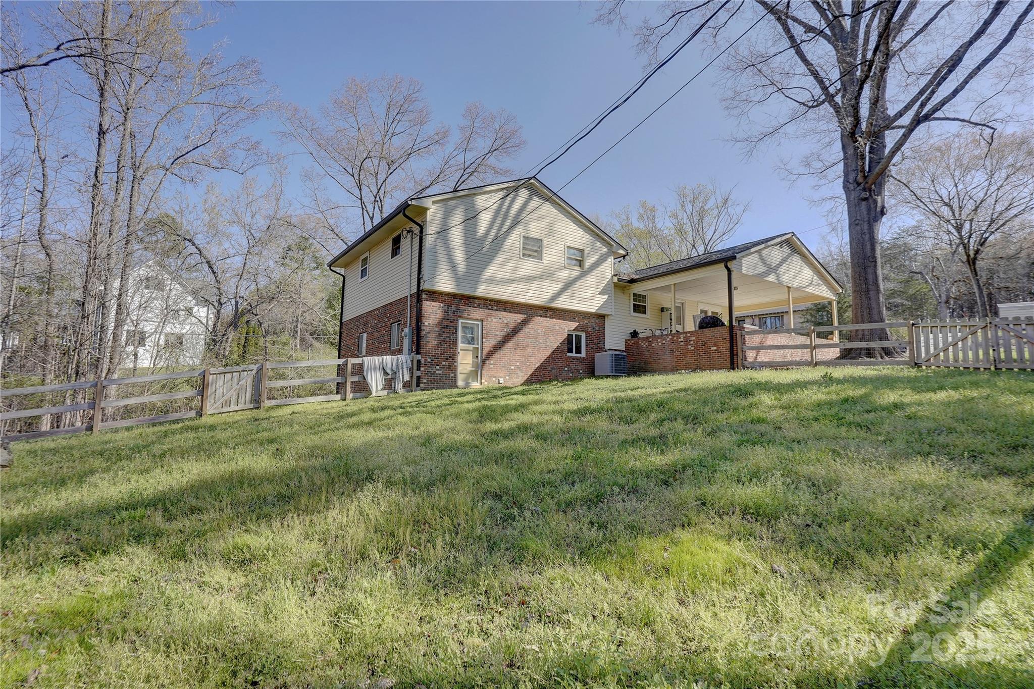 1190 Duchess Drive