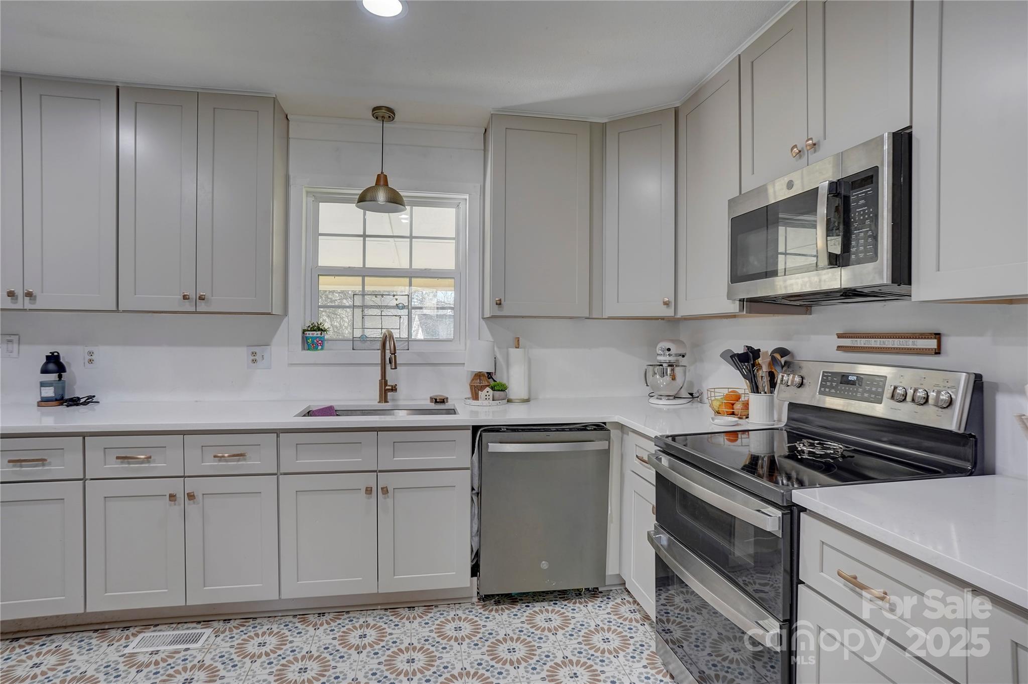 1190 Duchess Drive