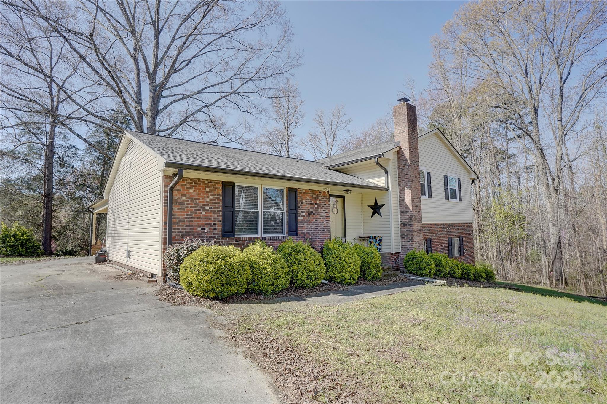 1190 Duchess Drive