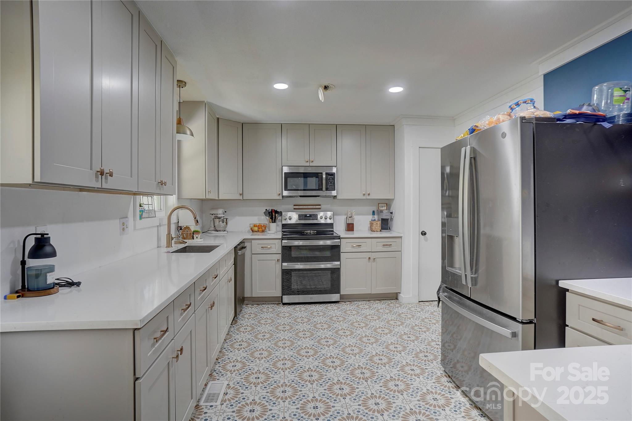 1190 Duchess Drive