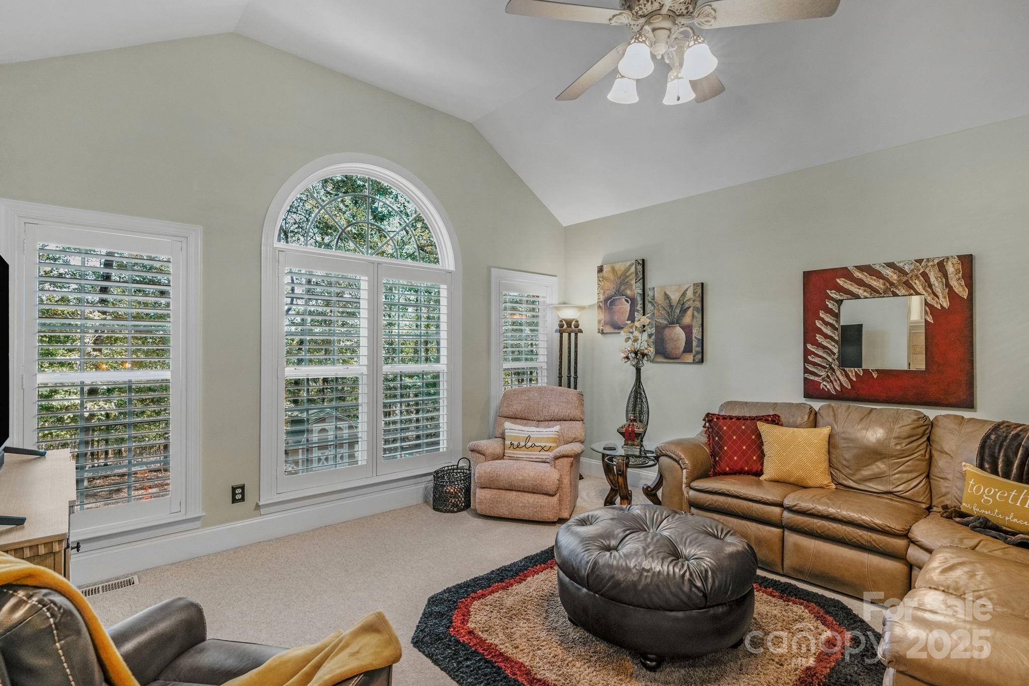 4586 Chanel Court
