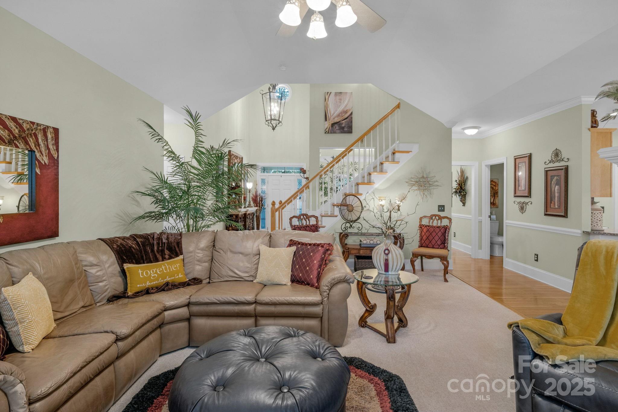 4586 Chanel Court