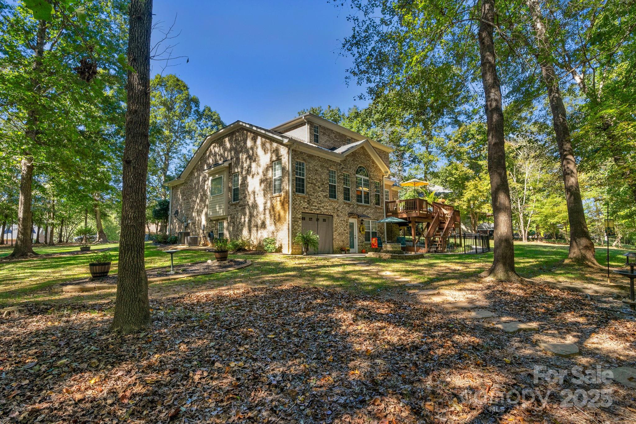 4586 Chanel Court
