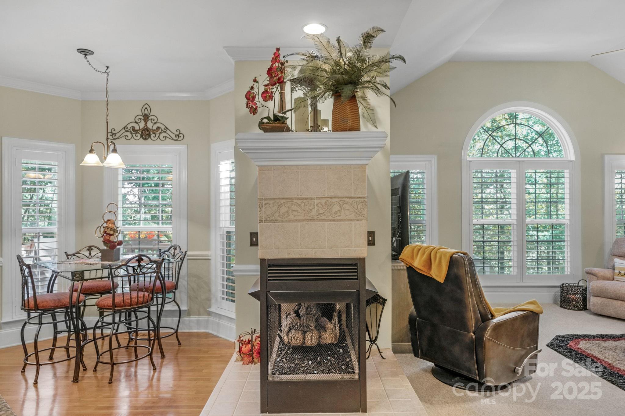 4586 Chanel Court