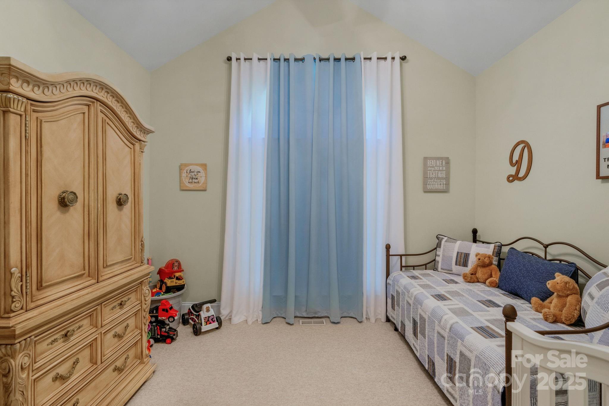 4586 Chanel Court