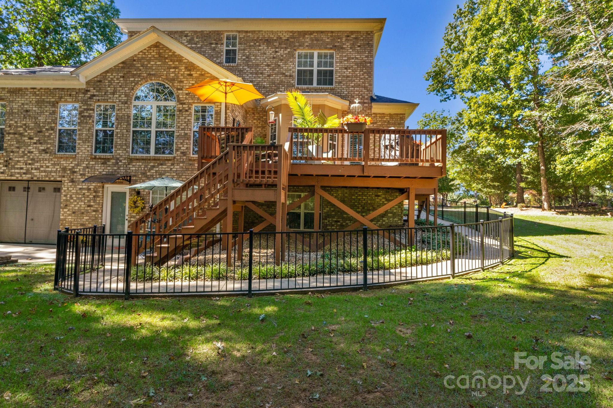 4586 Chanel Court
