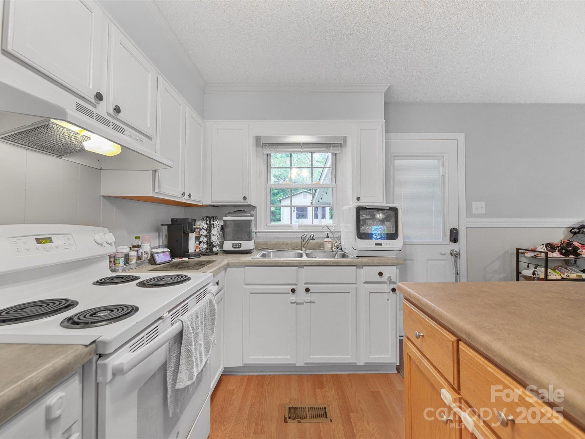 1780 Short Street