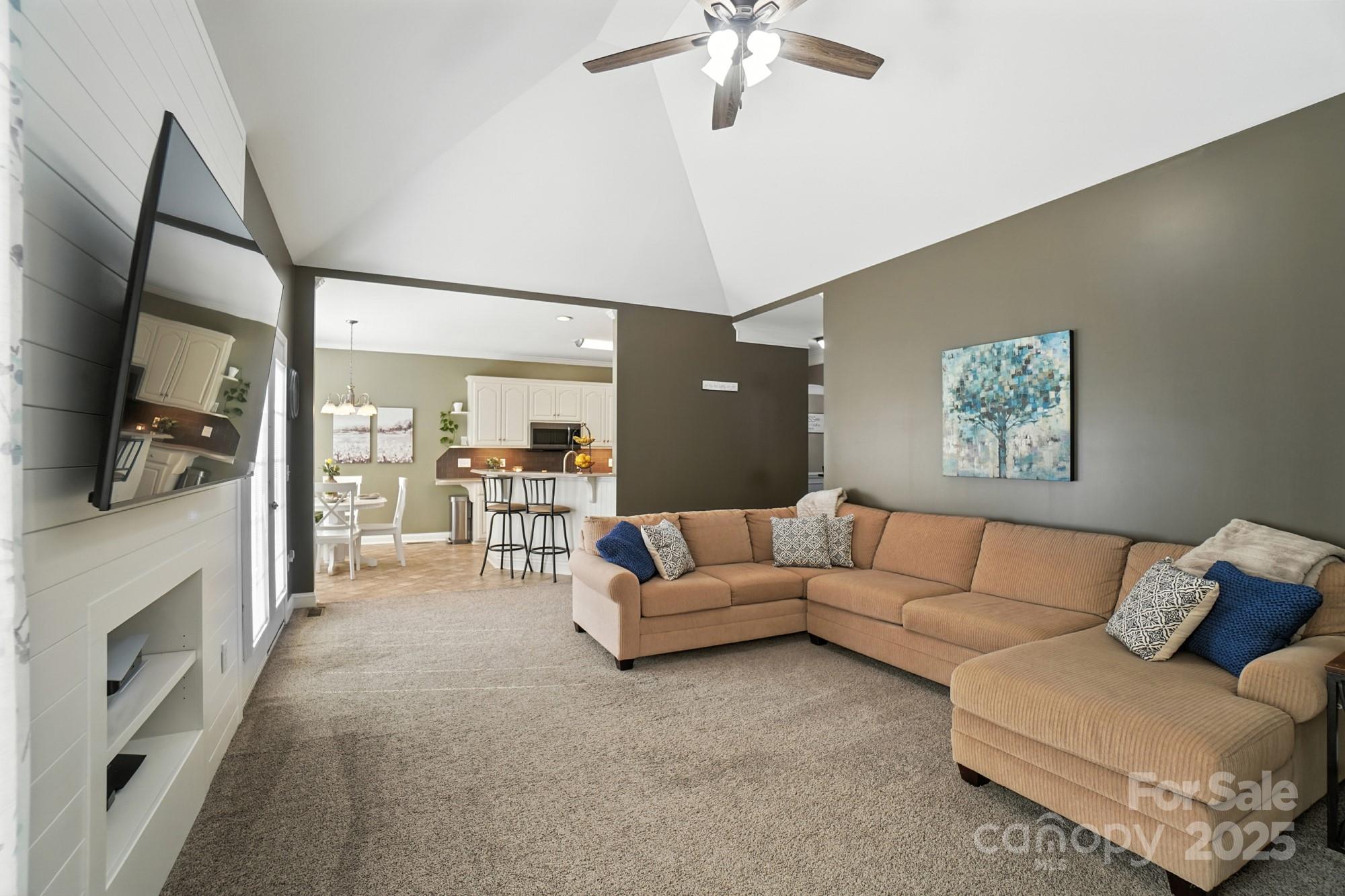 7655 Maple Bluff Lane