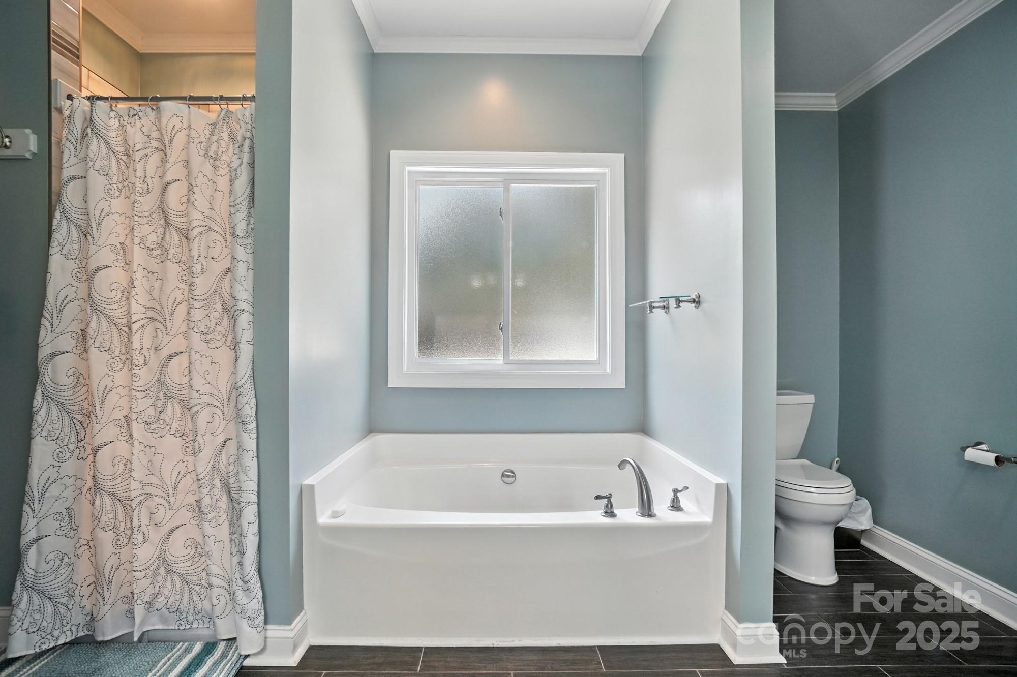 7655 Maple Bluff Lane