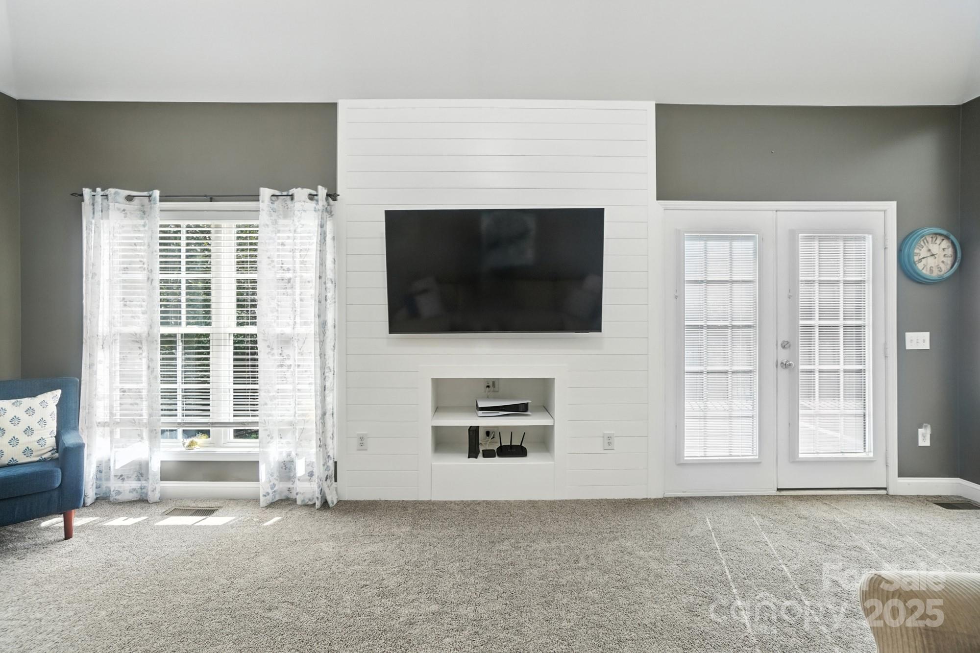 7655 Maple Bluff Lane