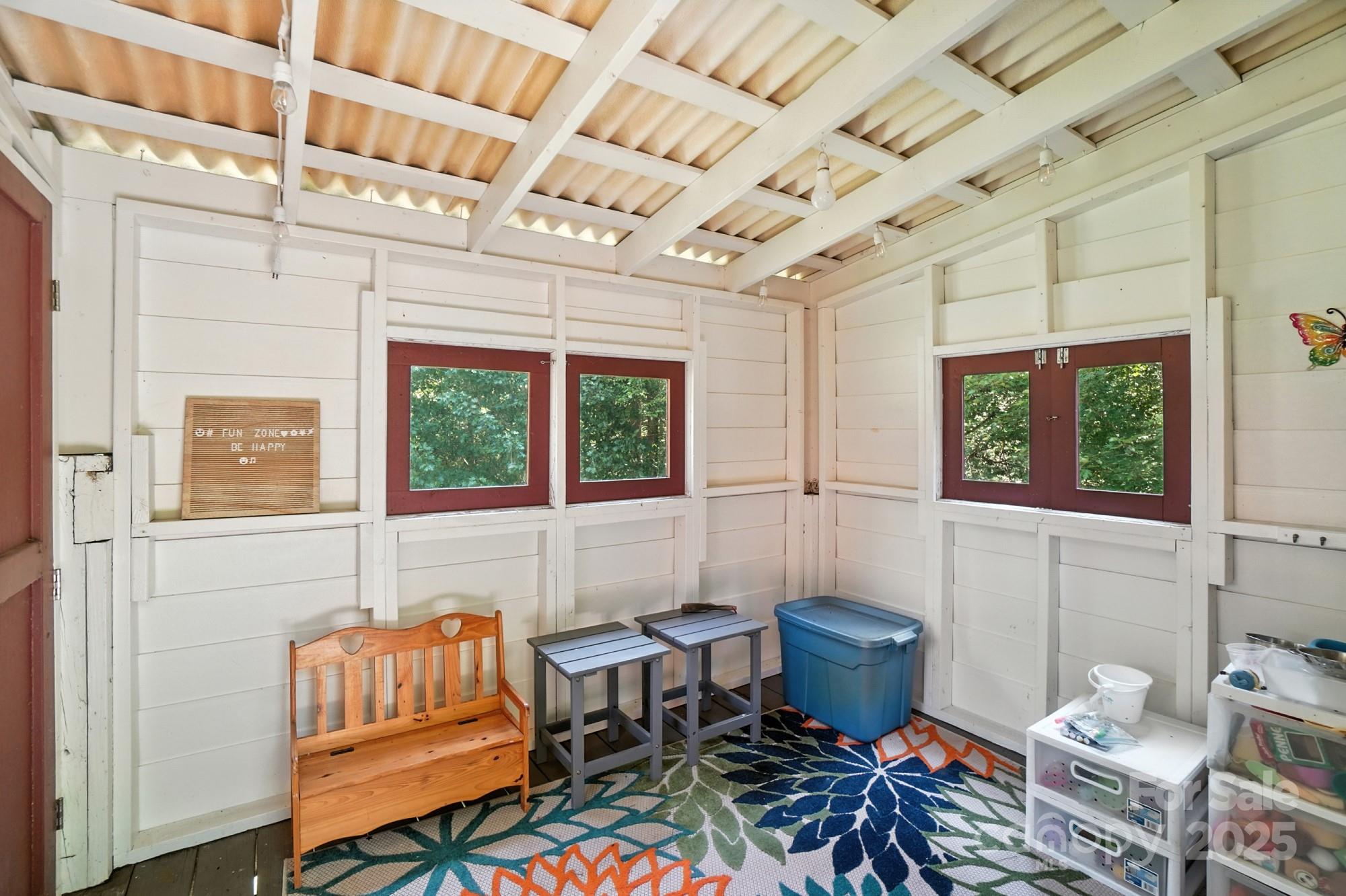 7655 Maple Bluff Lane