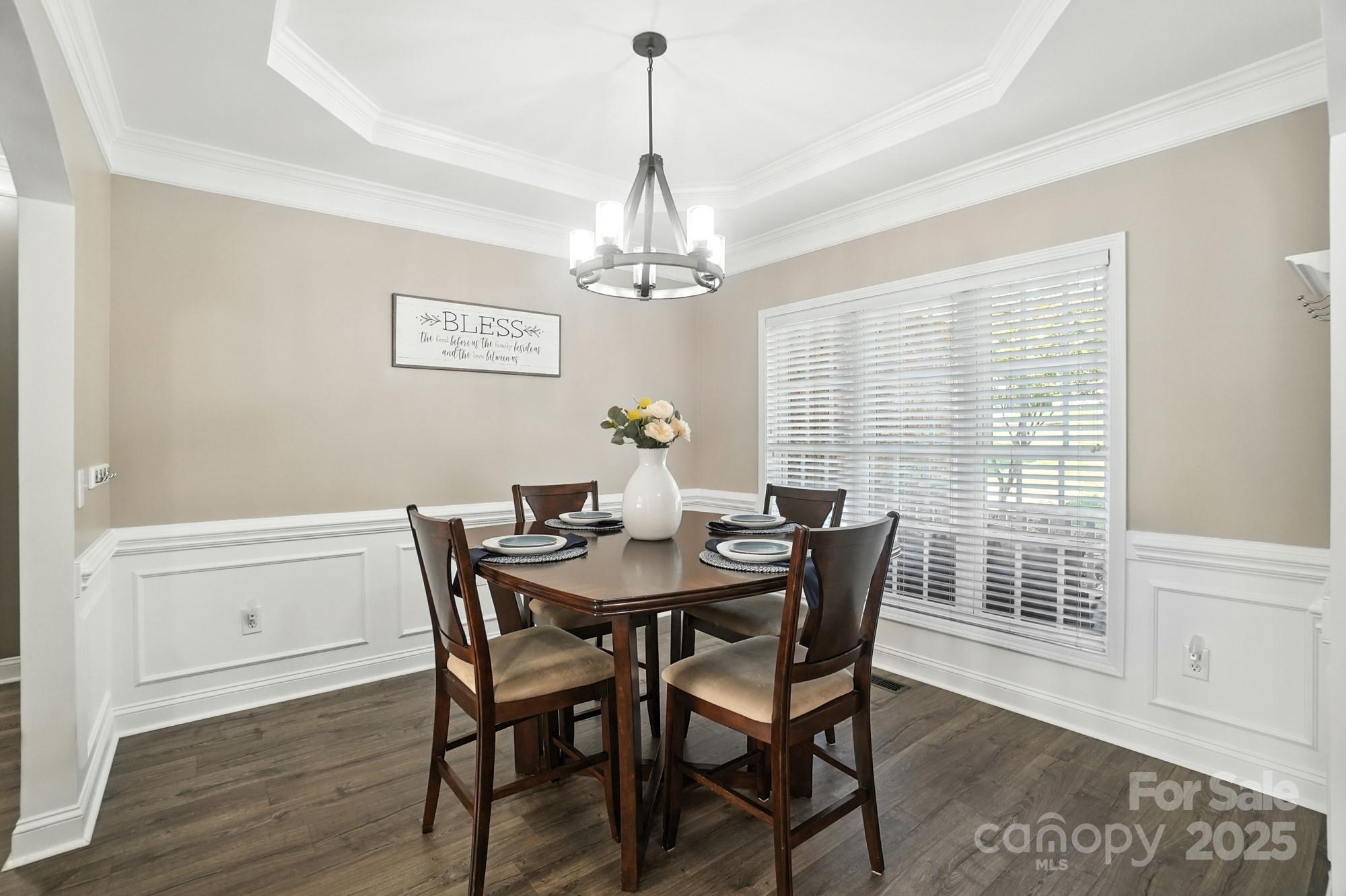 7655 Maple Bluff Lane