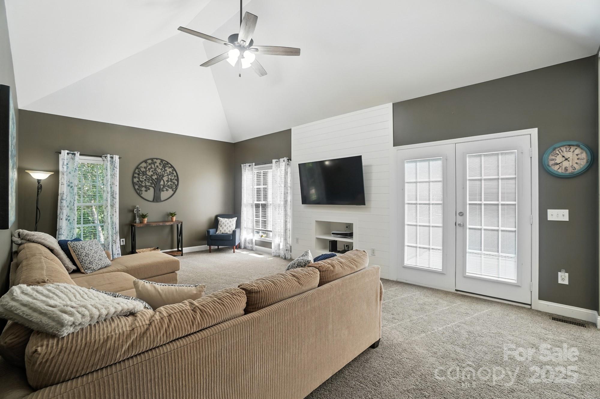 7655 Maple Bluff Lane