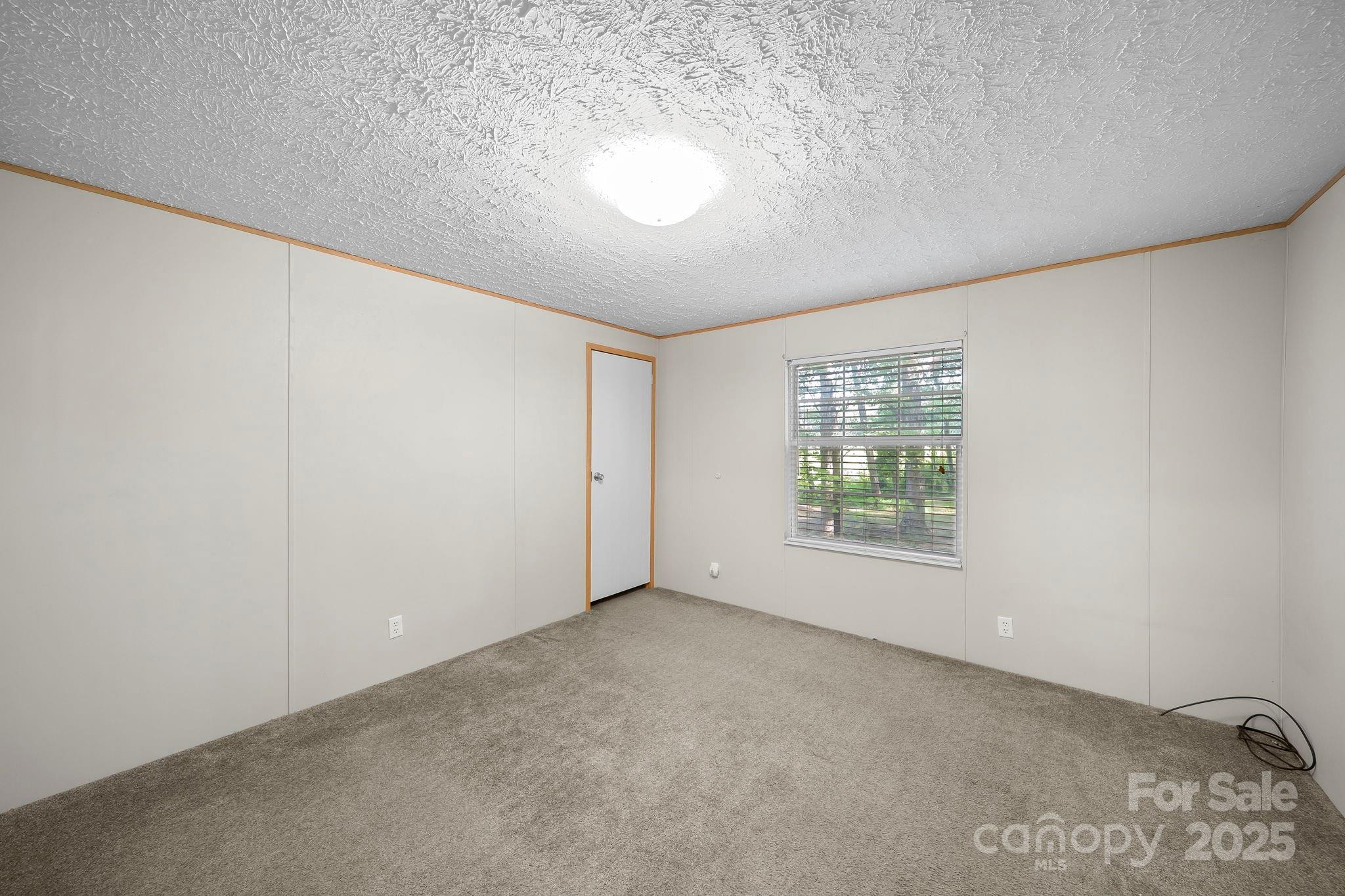 13768 Saint Thomas Drive