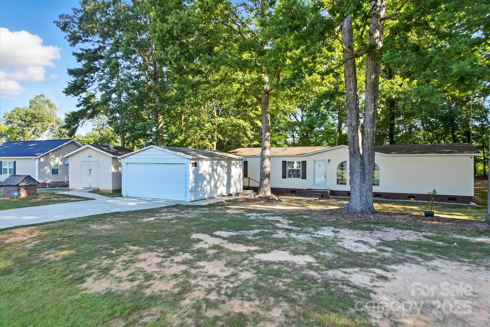 13768 Saint Thomas Drive