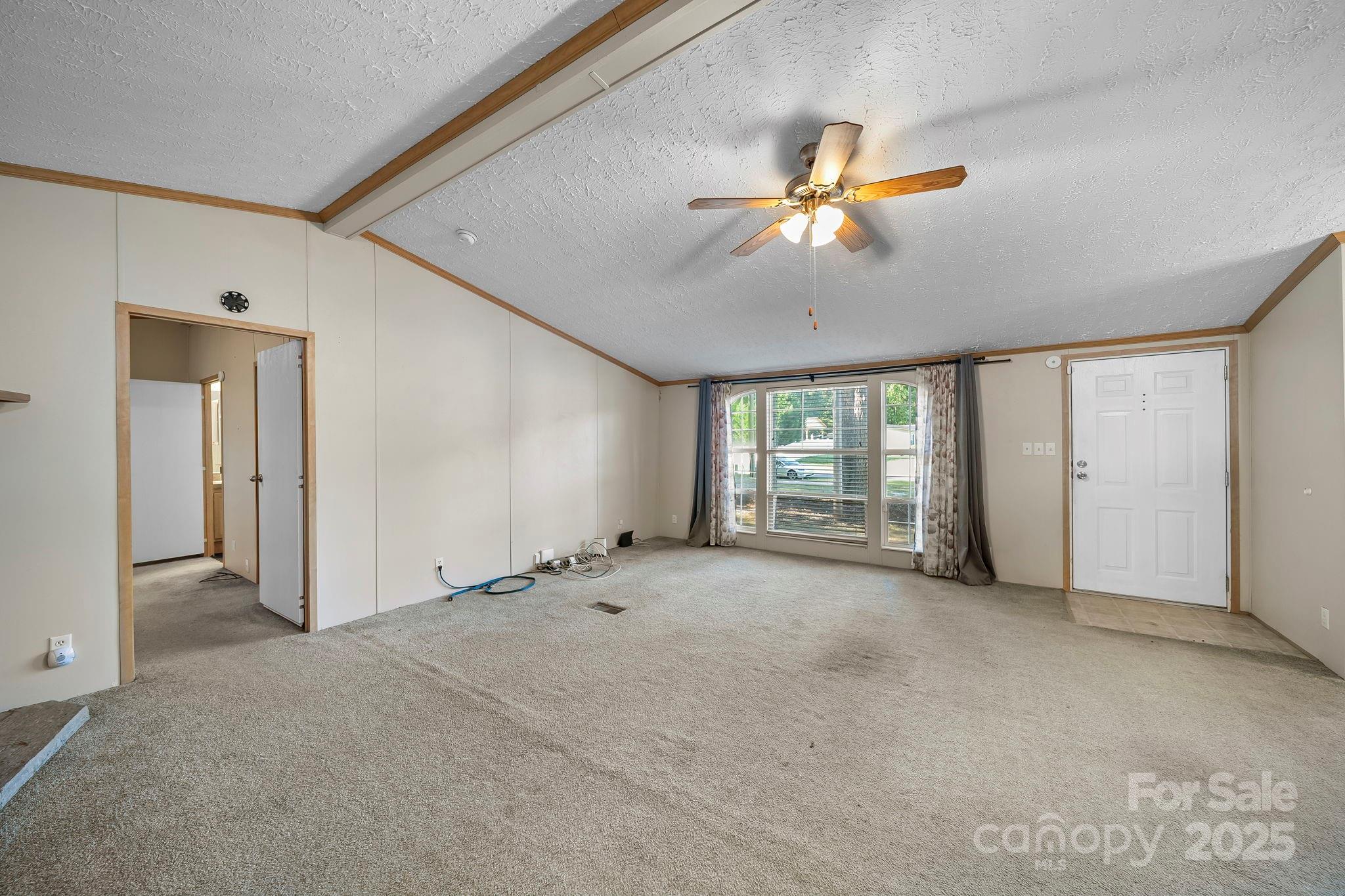 13768 Saint Thomas Drive