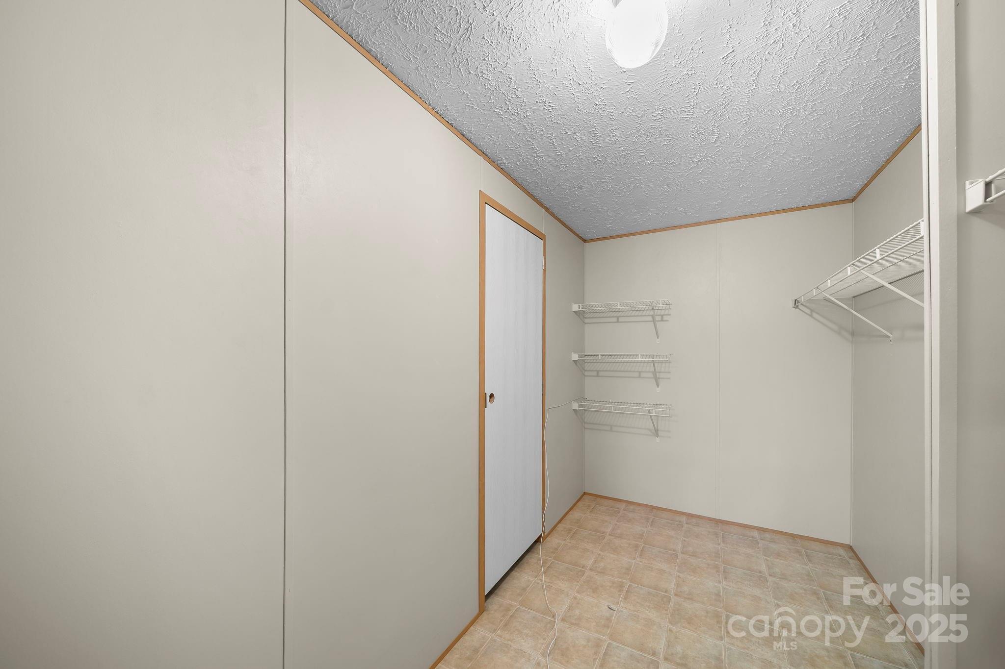 13768 Saint Thomas Drive
