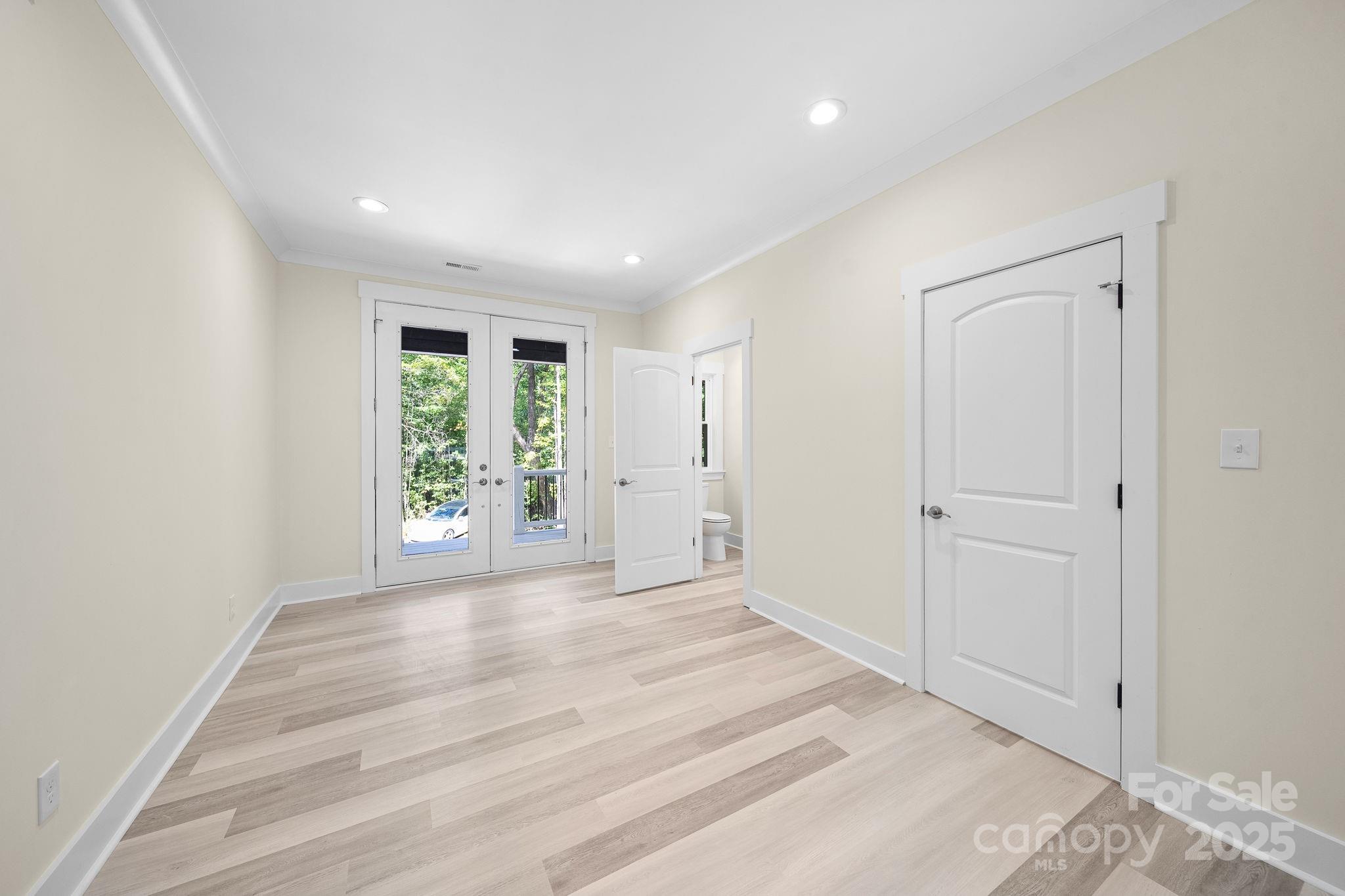 4460 R L Lane
