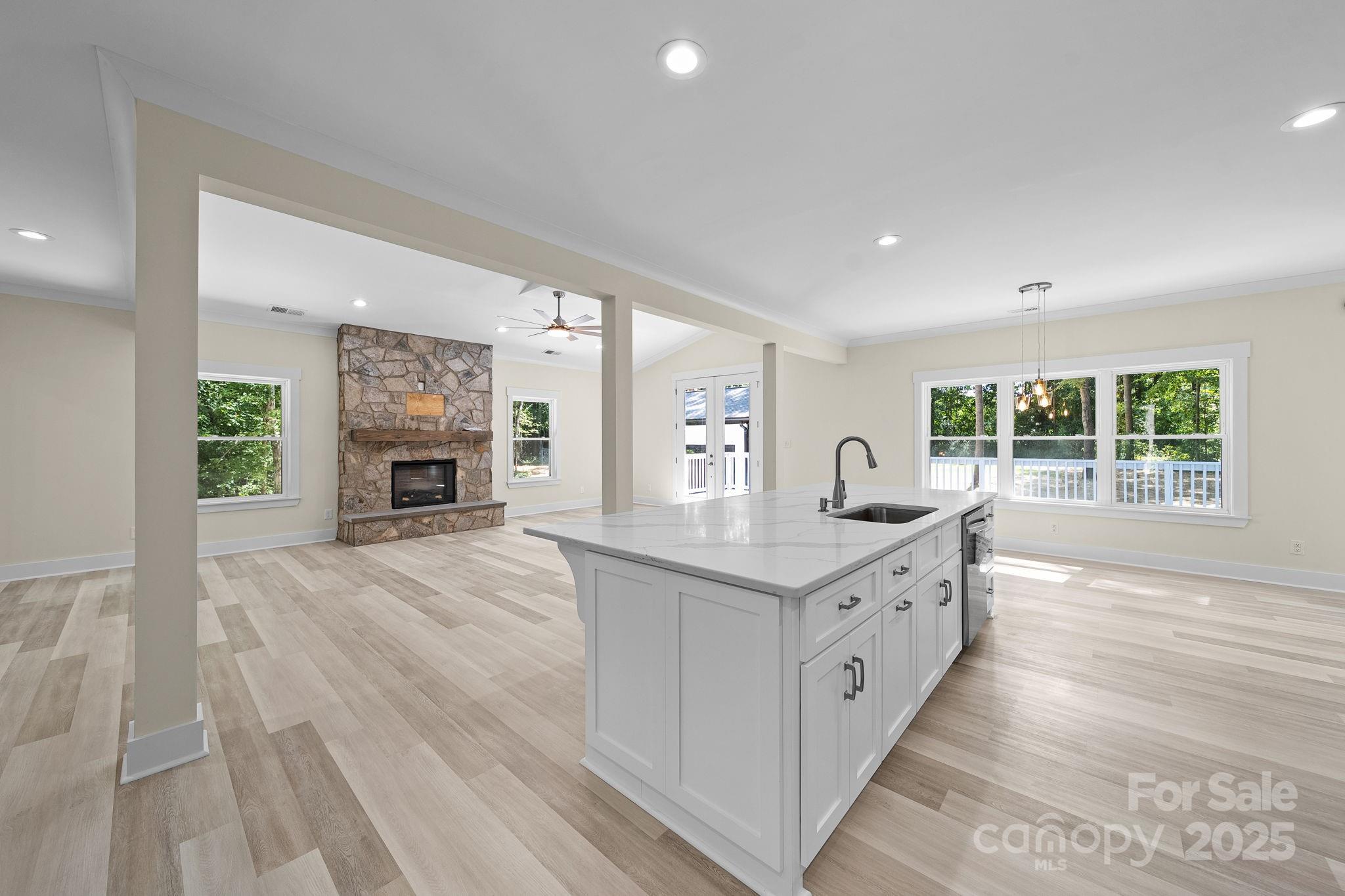 4460 R L Lane