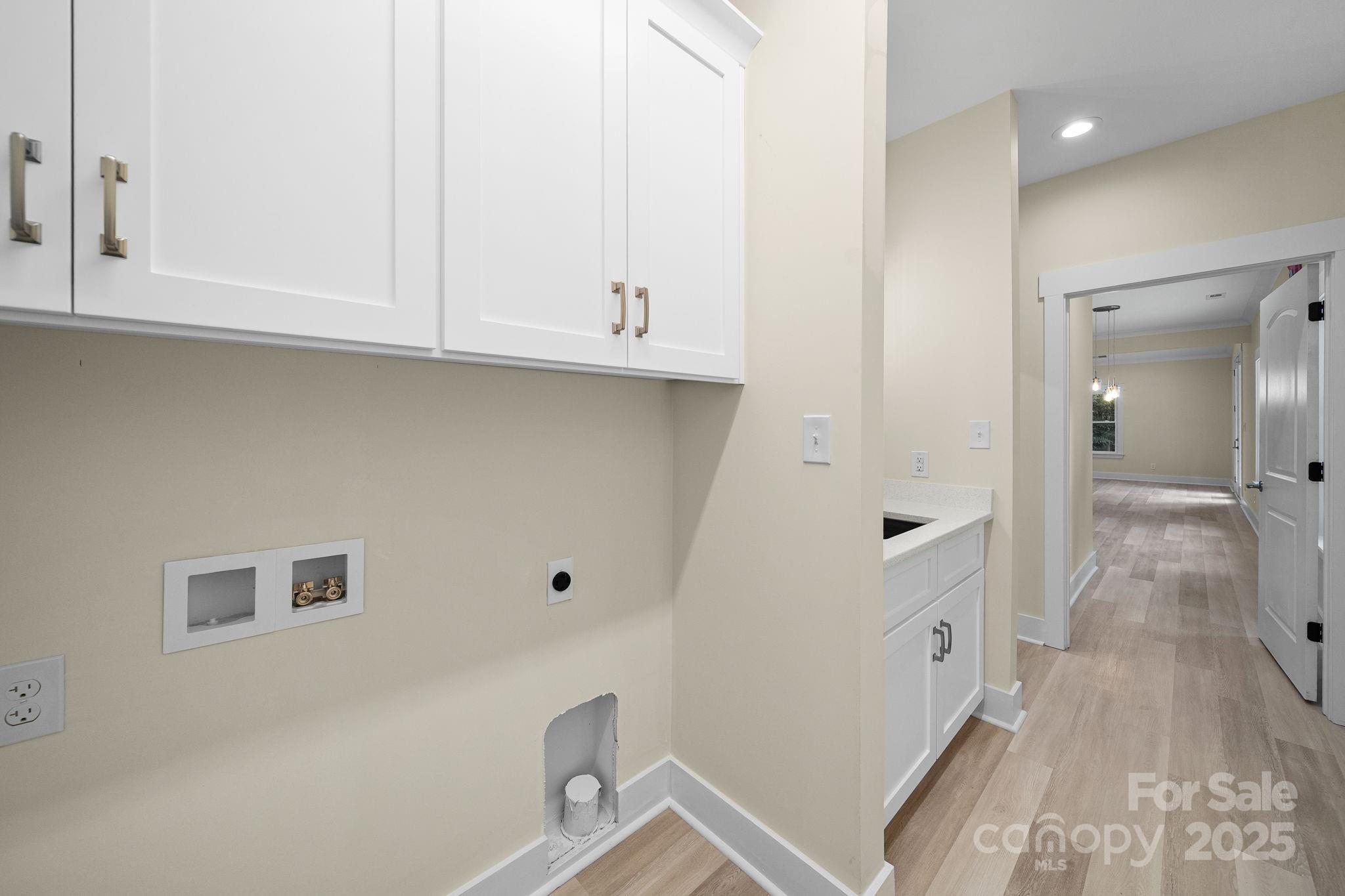 4460 R L Lane