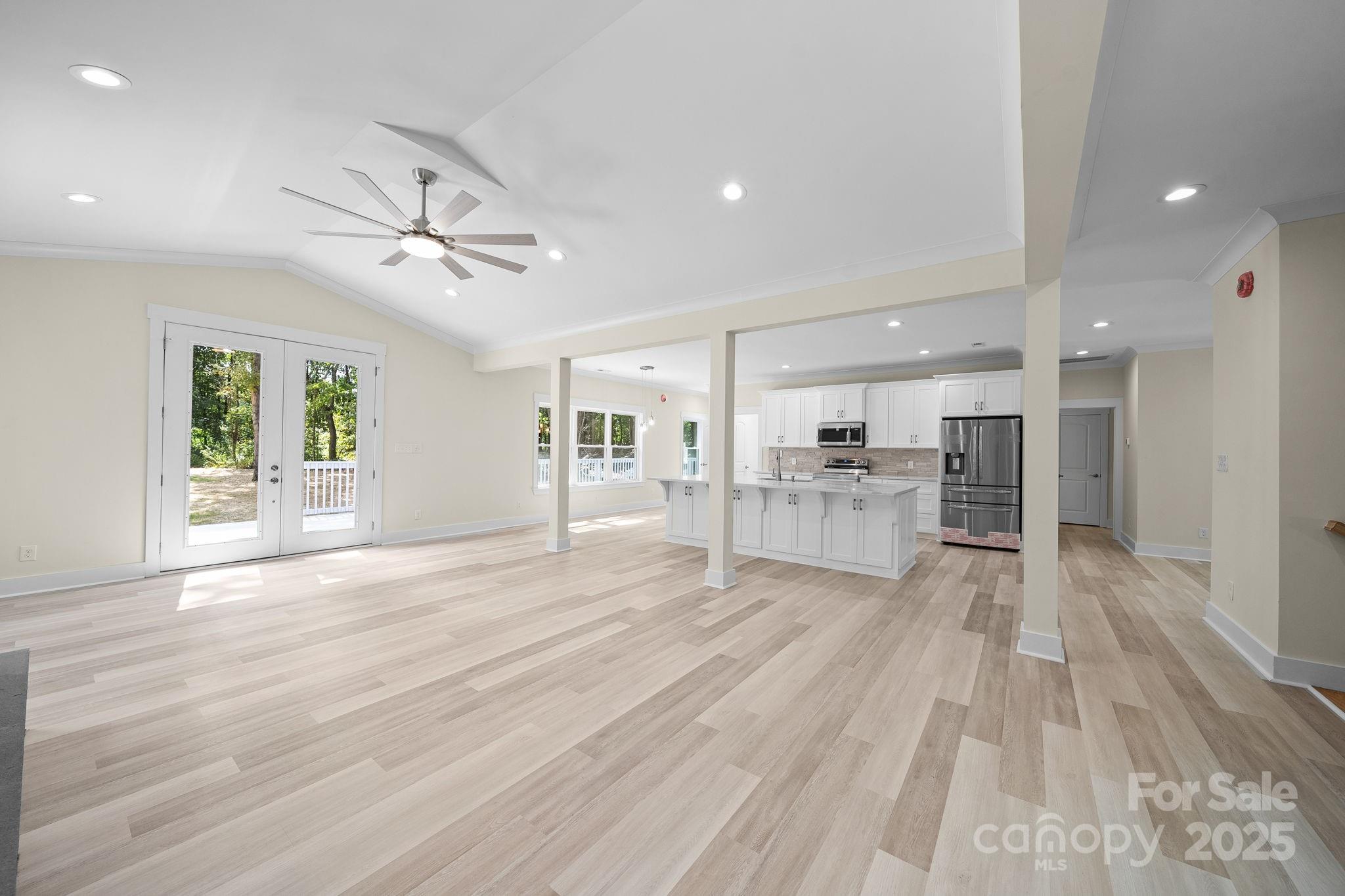 4460 R L Lane