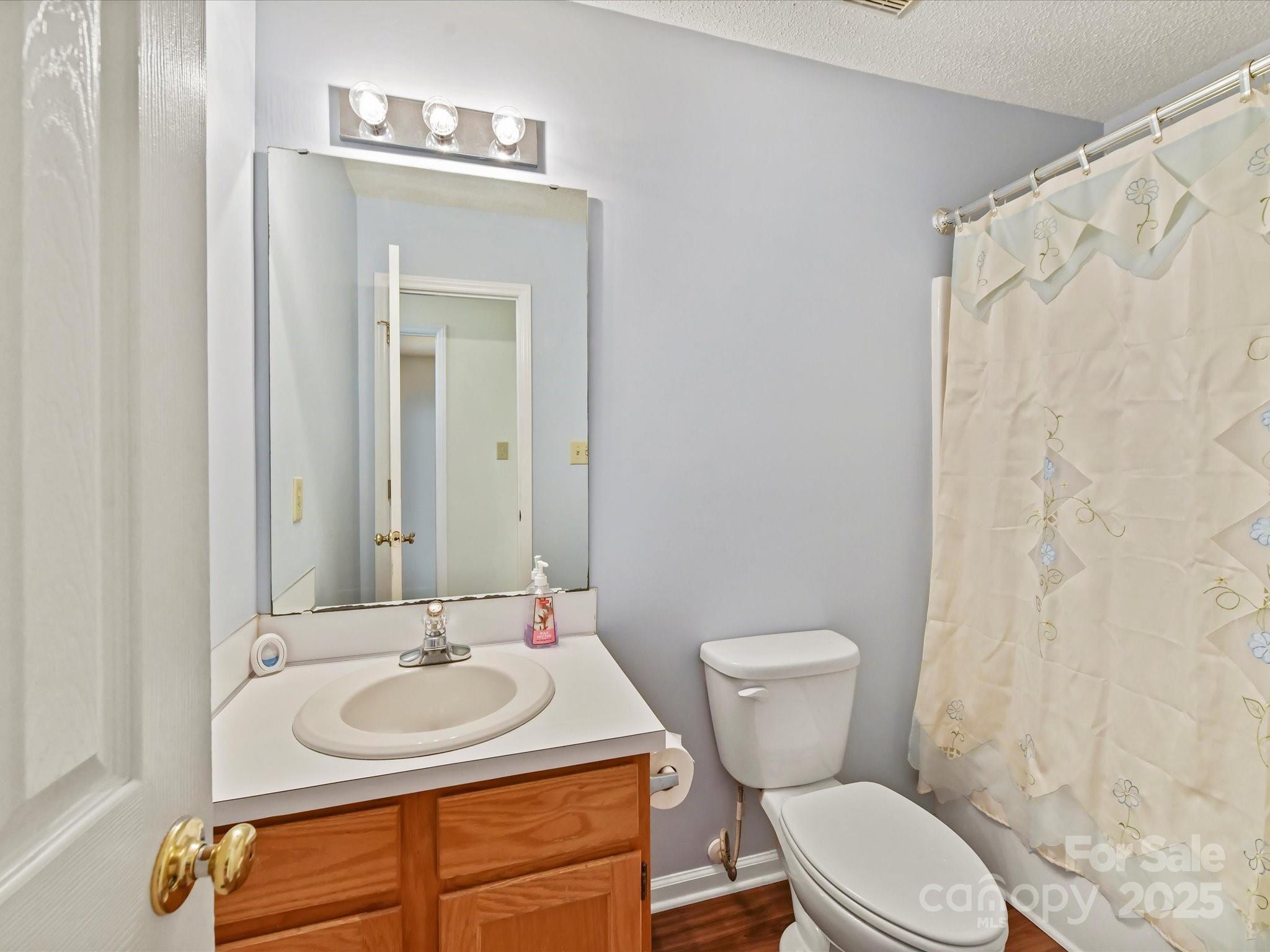 2407 Ruben Road
