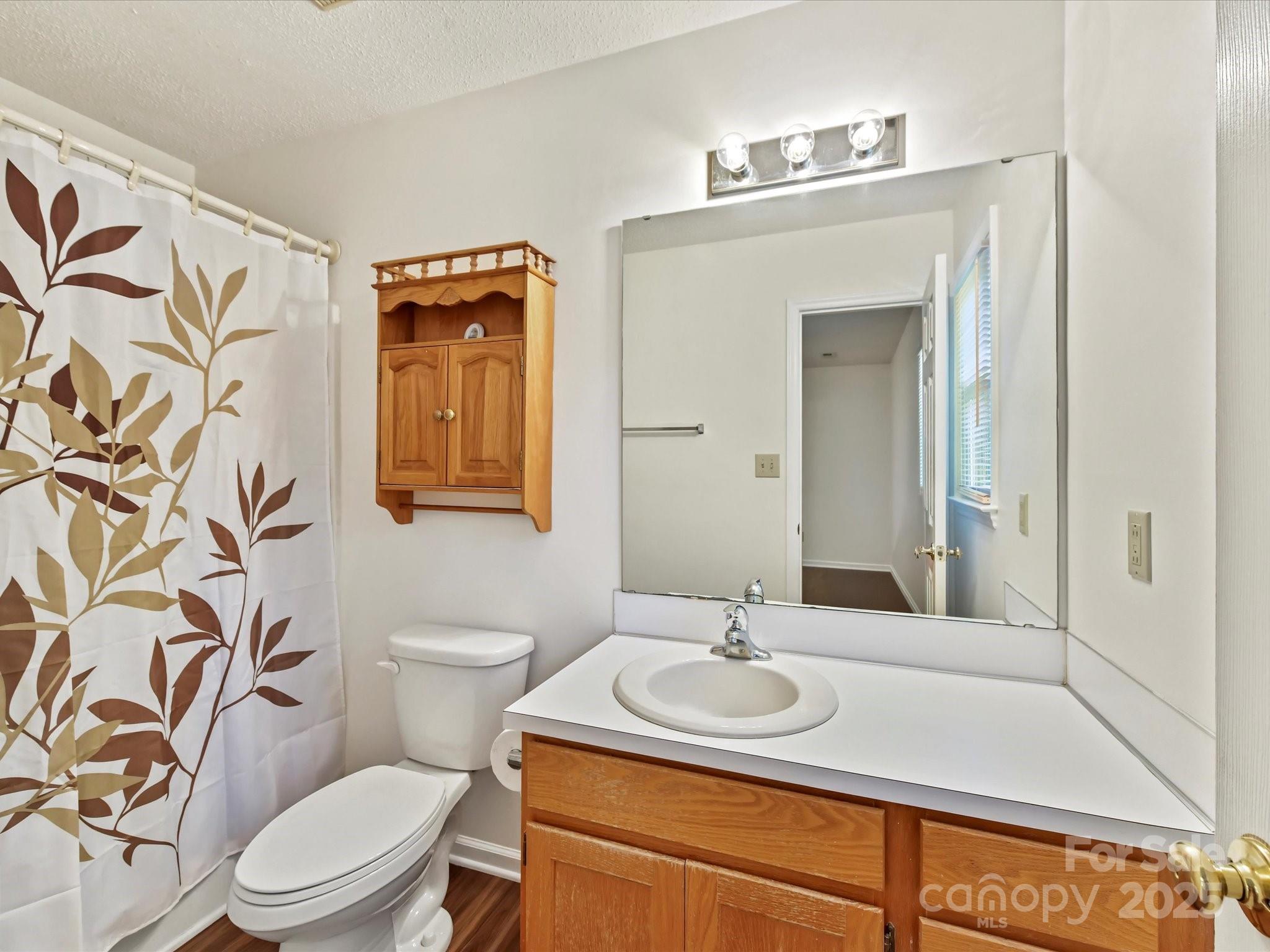 2407 Ruben Road