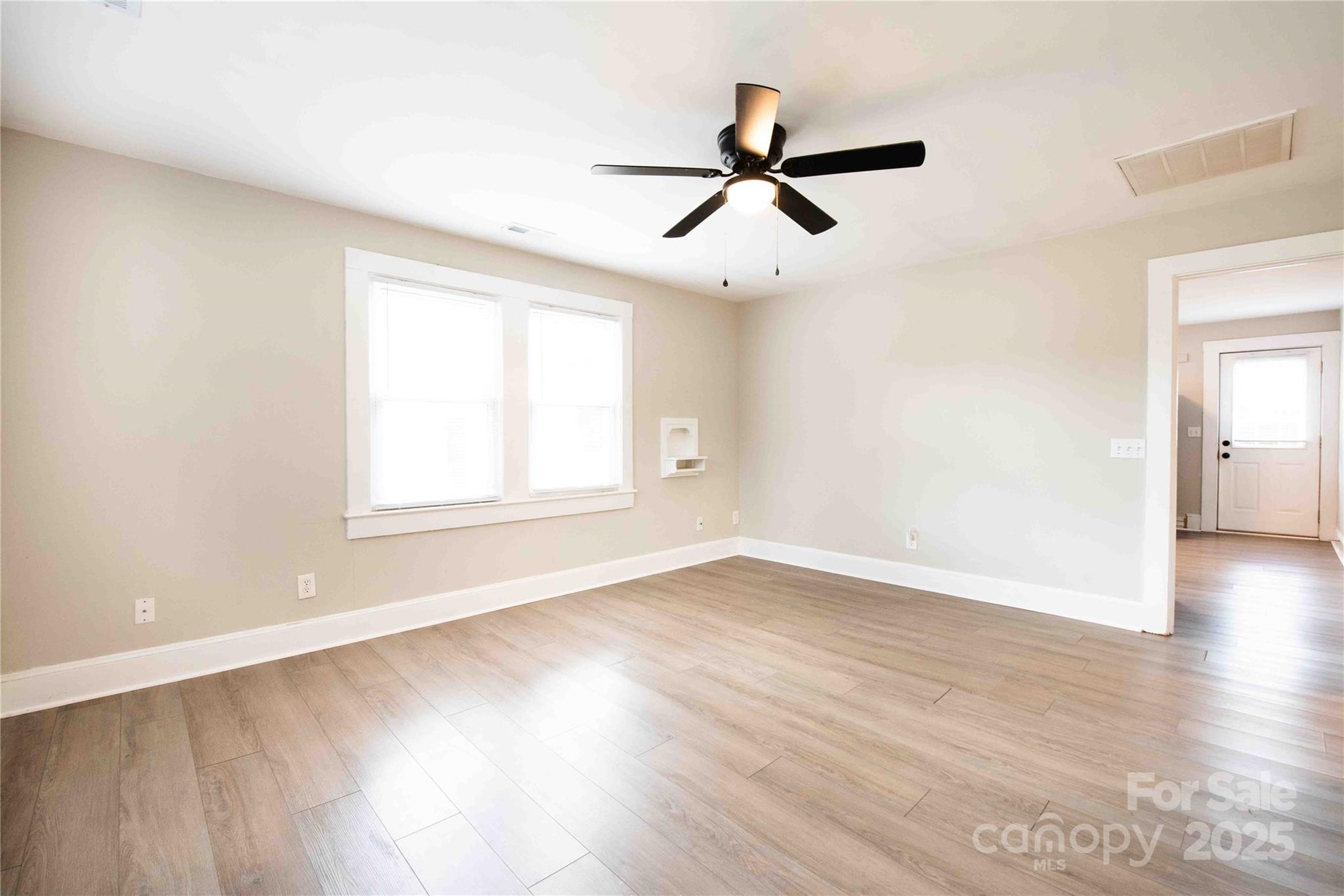 207 N Love Chapel Road