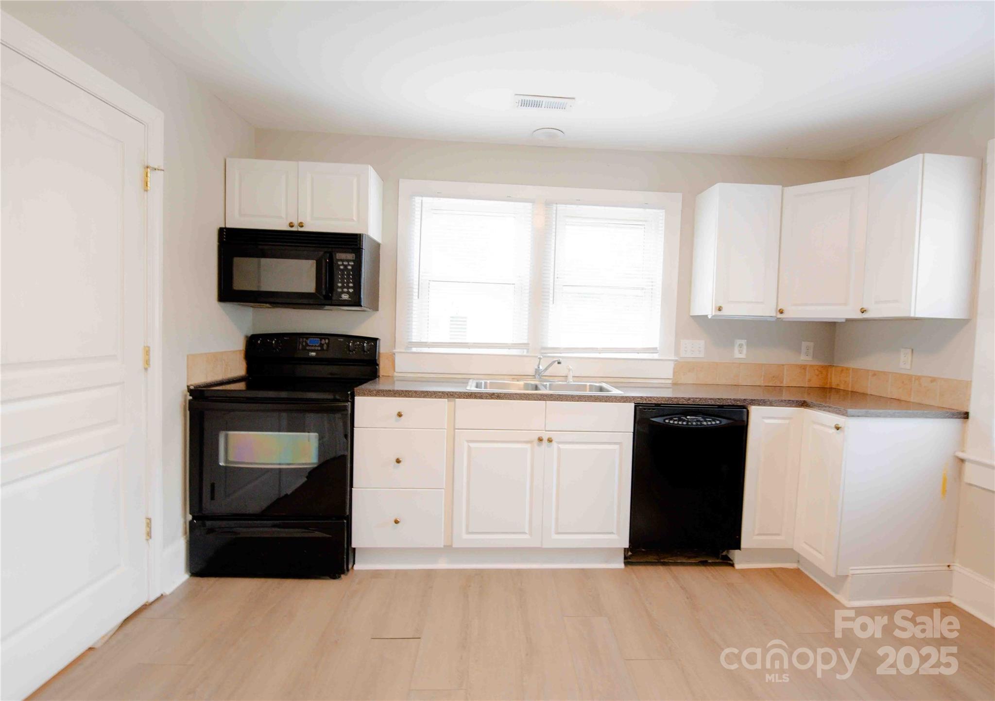 207 N Love Chapel Road