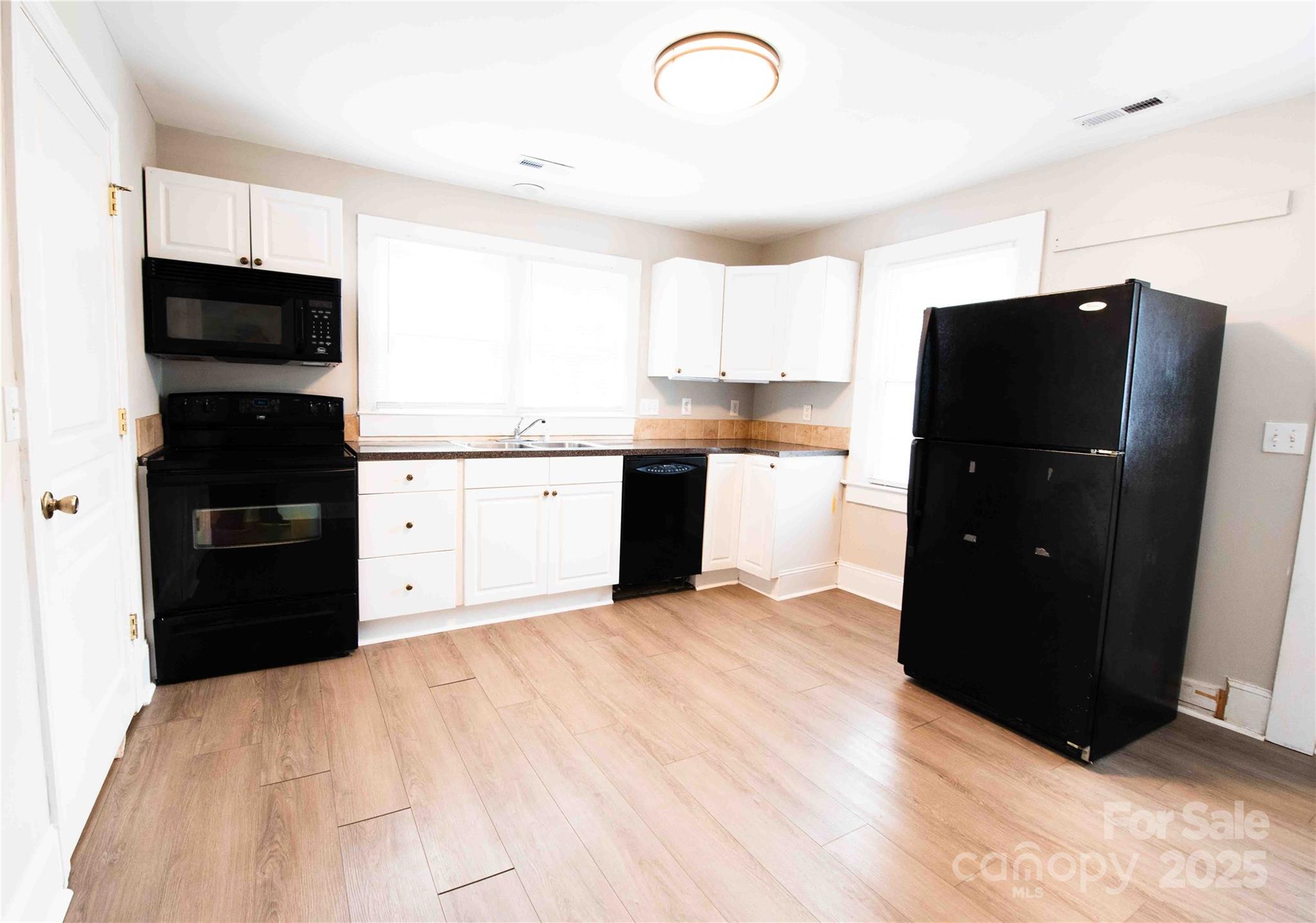 207 N Love Chapel Road