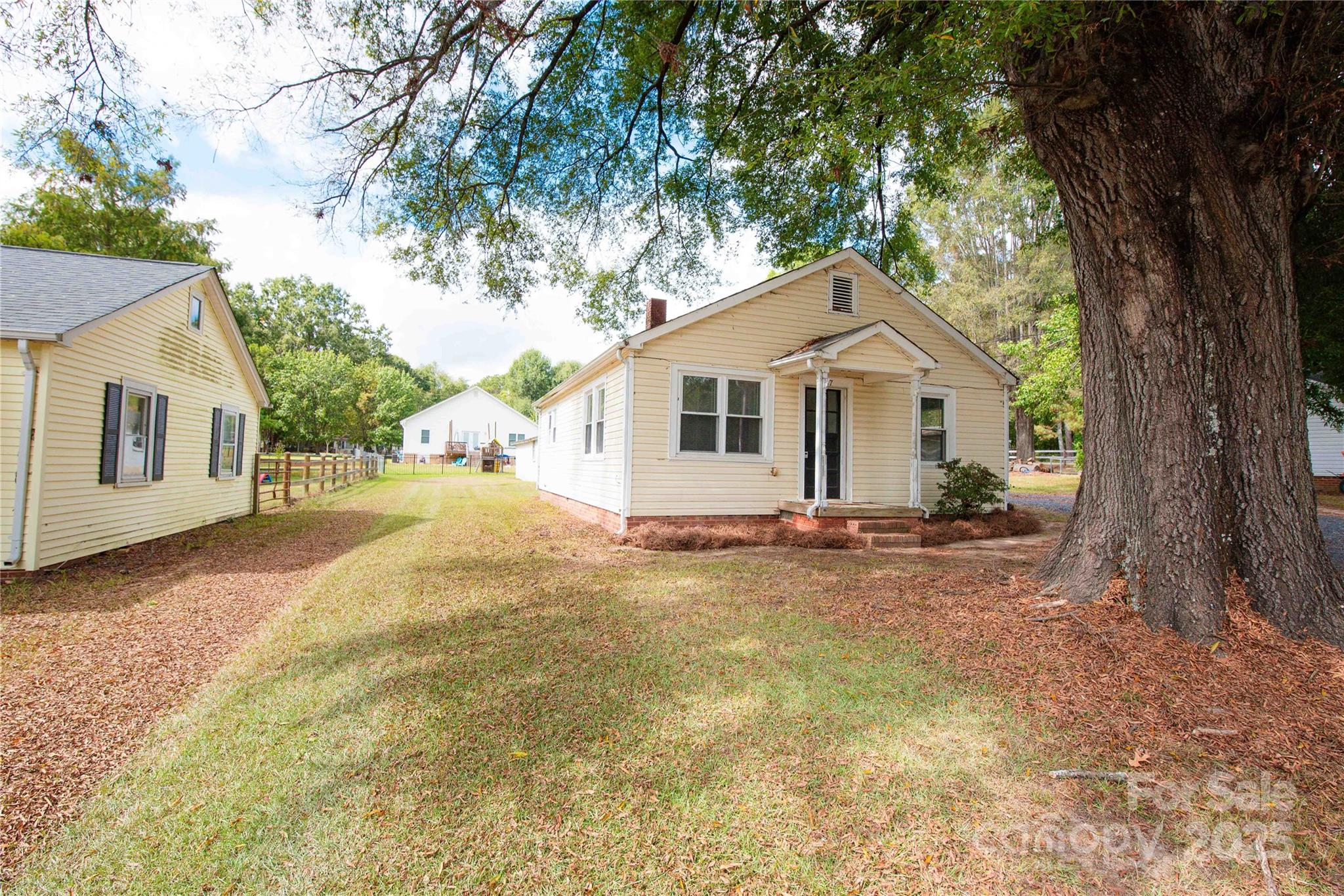 207 N Love Chapel Road