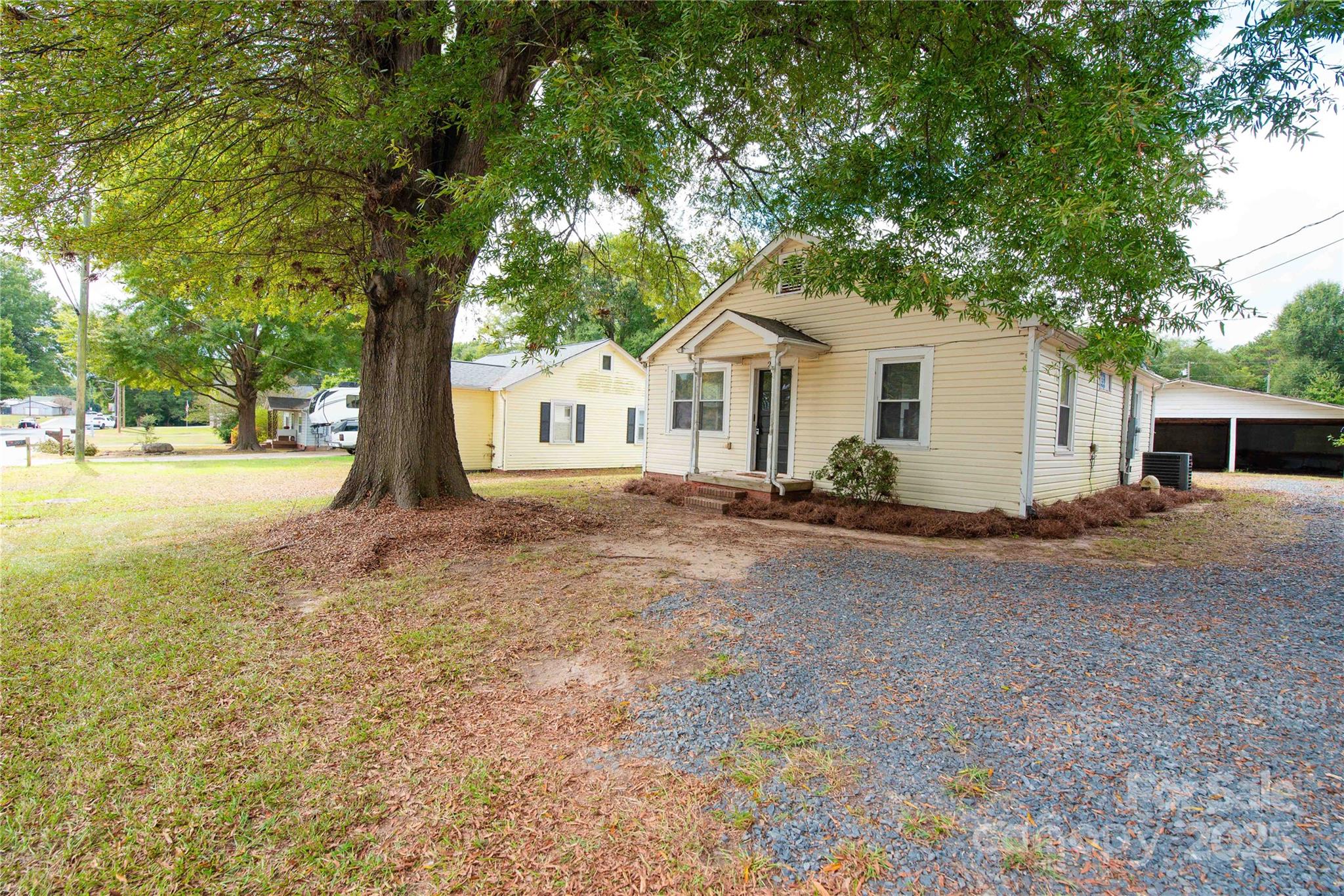 207 N Love Chapel Road