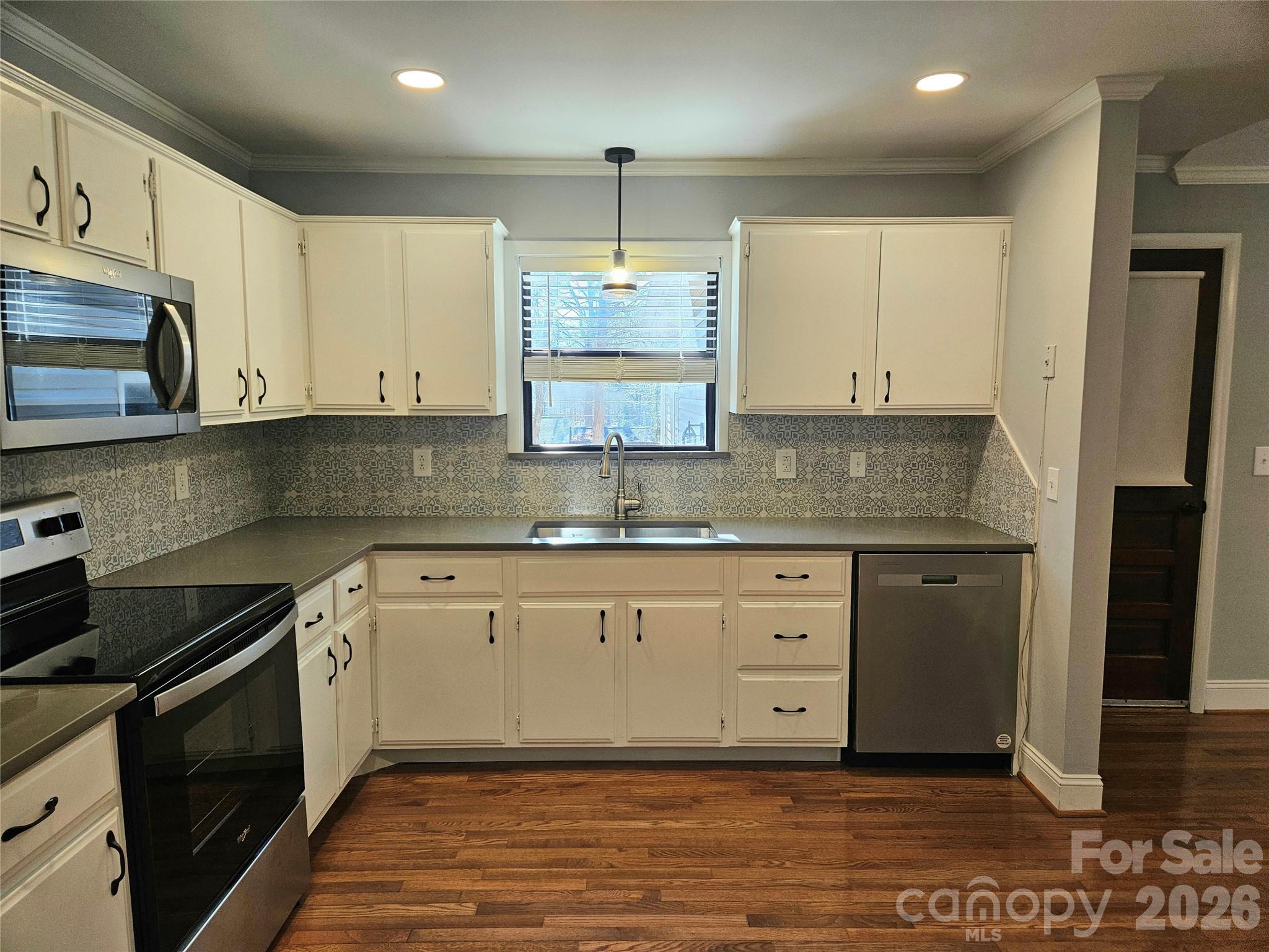 506 Settlement Drive