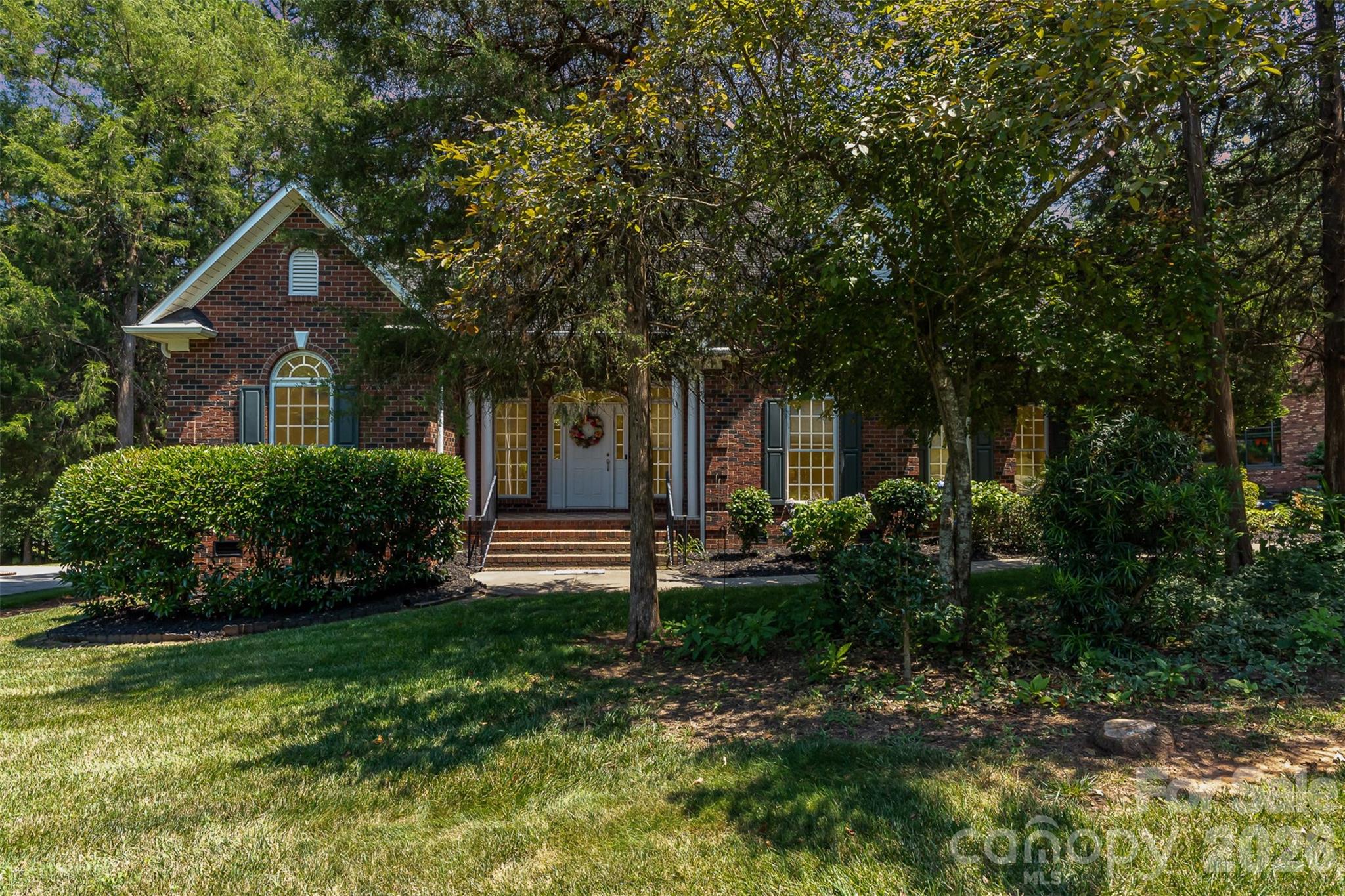 2909 Arbor Knoll