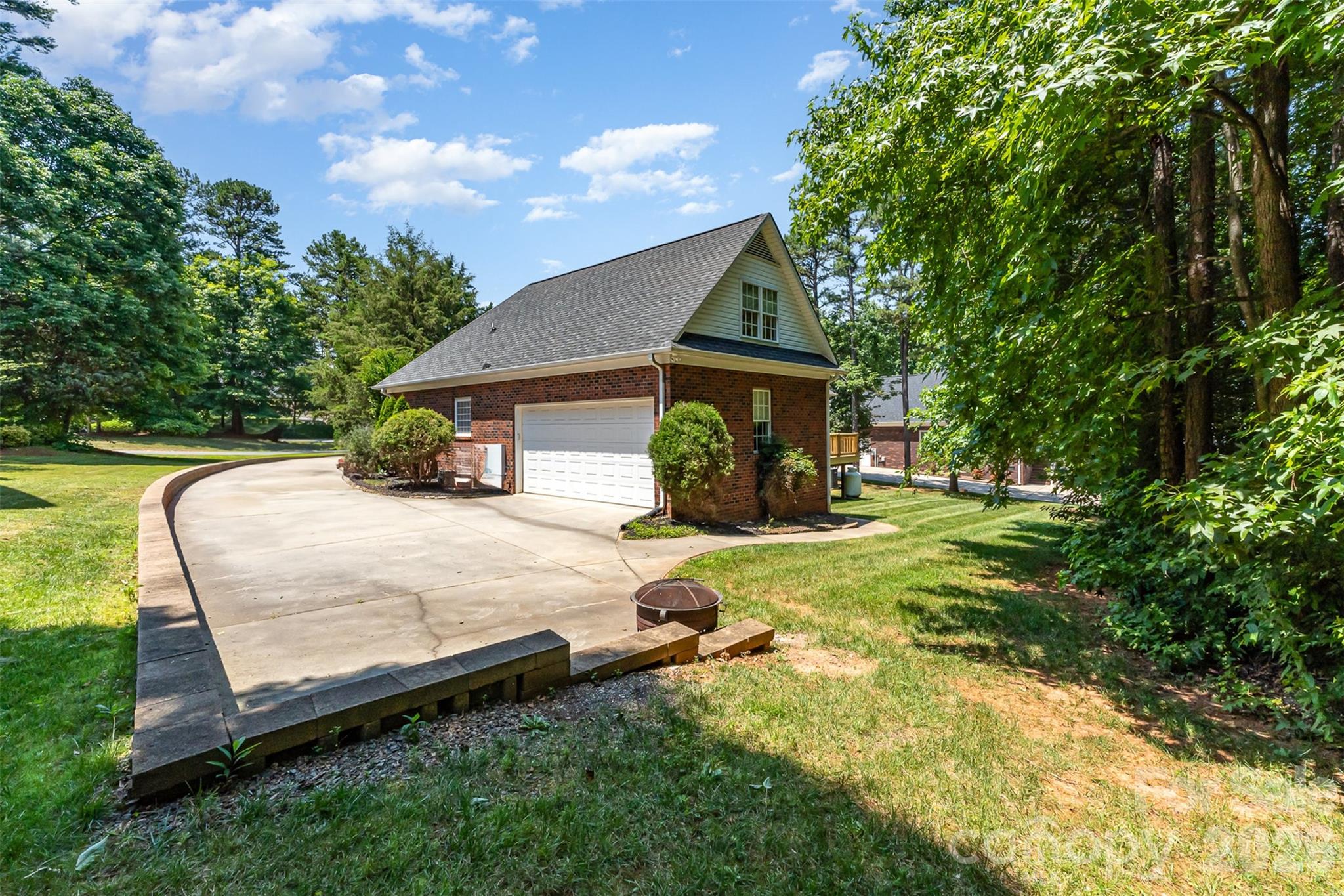 2909 Arbor Knoll