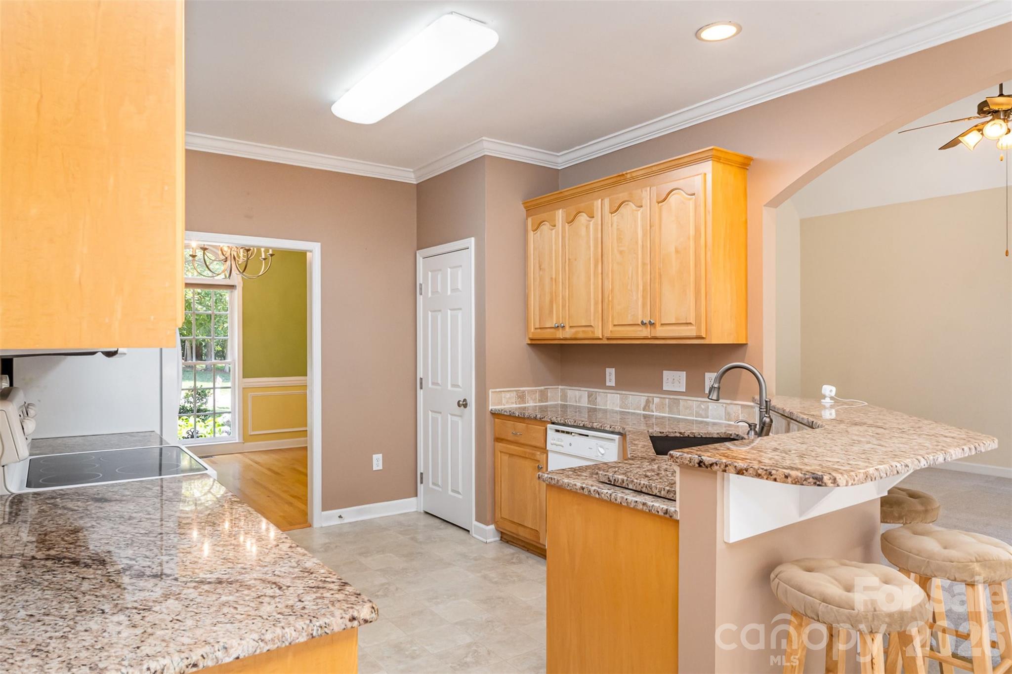 2909 Arbor Knoll
